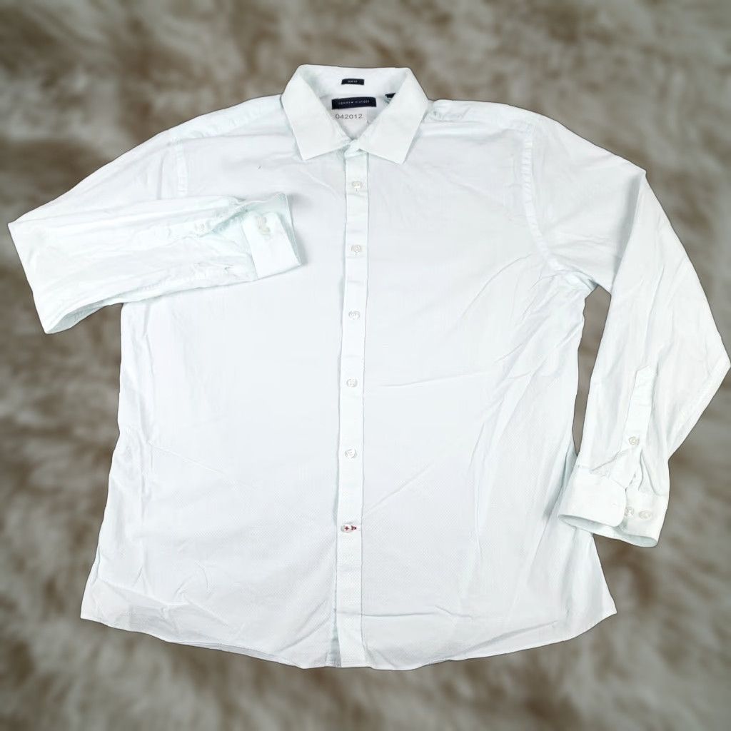 Tommy Hilfiger Tommy Hilfiger Shirt Mens XL White Blue Casual Button-Up Long Sleeve - Cotton, Regular Fit, Vintage? No - Preppy Classic Logo Shirt Mens XL Blue Size US XL / EU 56 / 4 - 1 Thumbnail