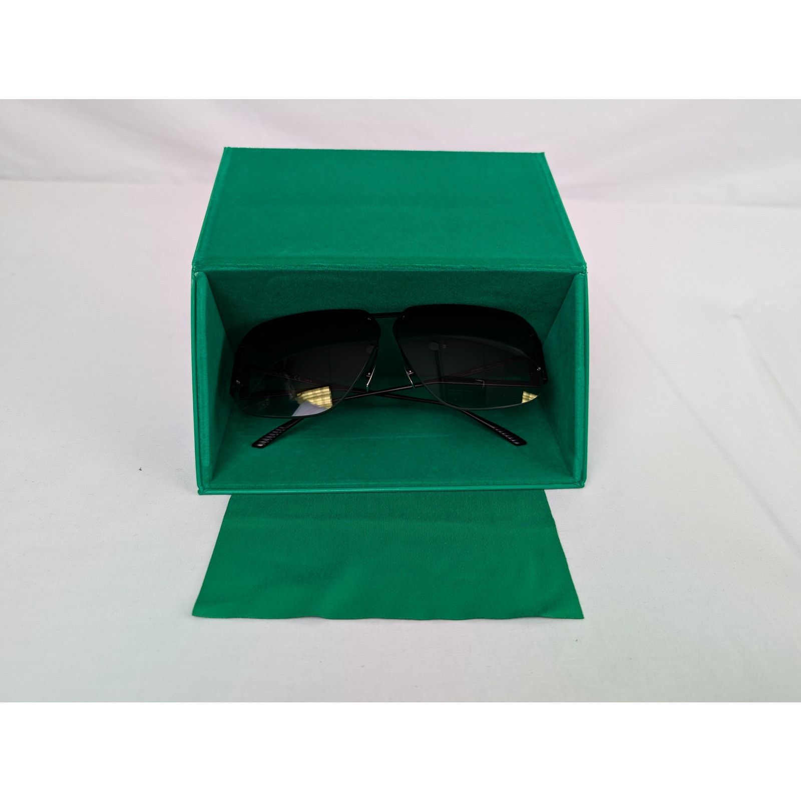 Bottega Veneta o1rshd1 Size: OS / Sunglasses in Black Size ONE SIZE - 10 Thumbnail