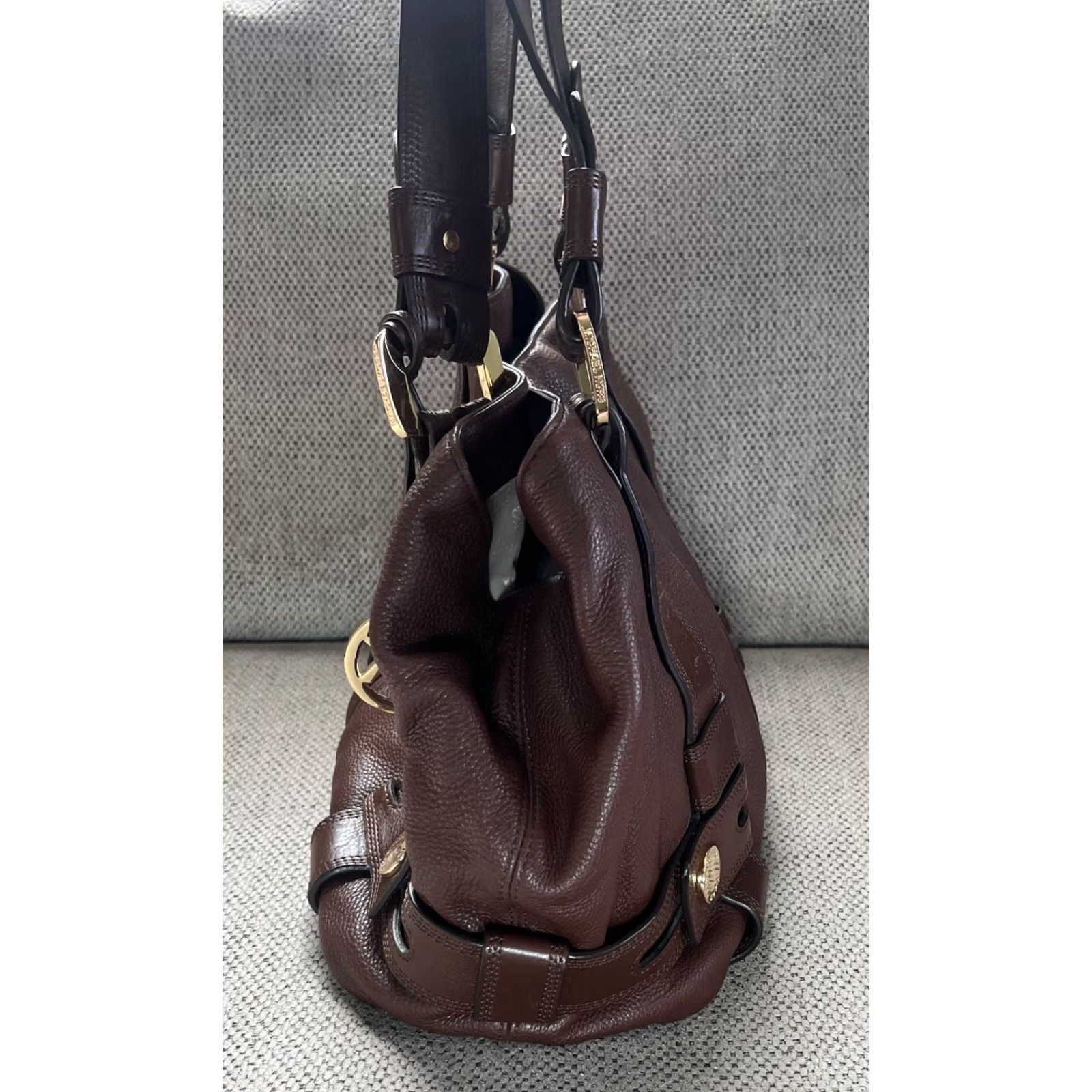 Michael Kors VINTAGE Michael Kors Harness Grab Bag Dark Brown Mocha Pebble Leather Size ONE SIZE - 3 Thumbnail