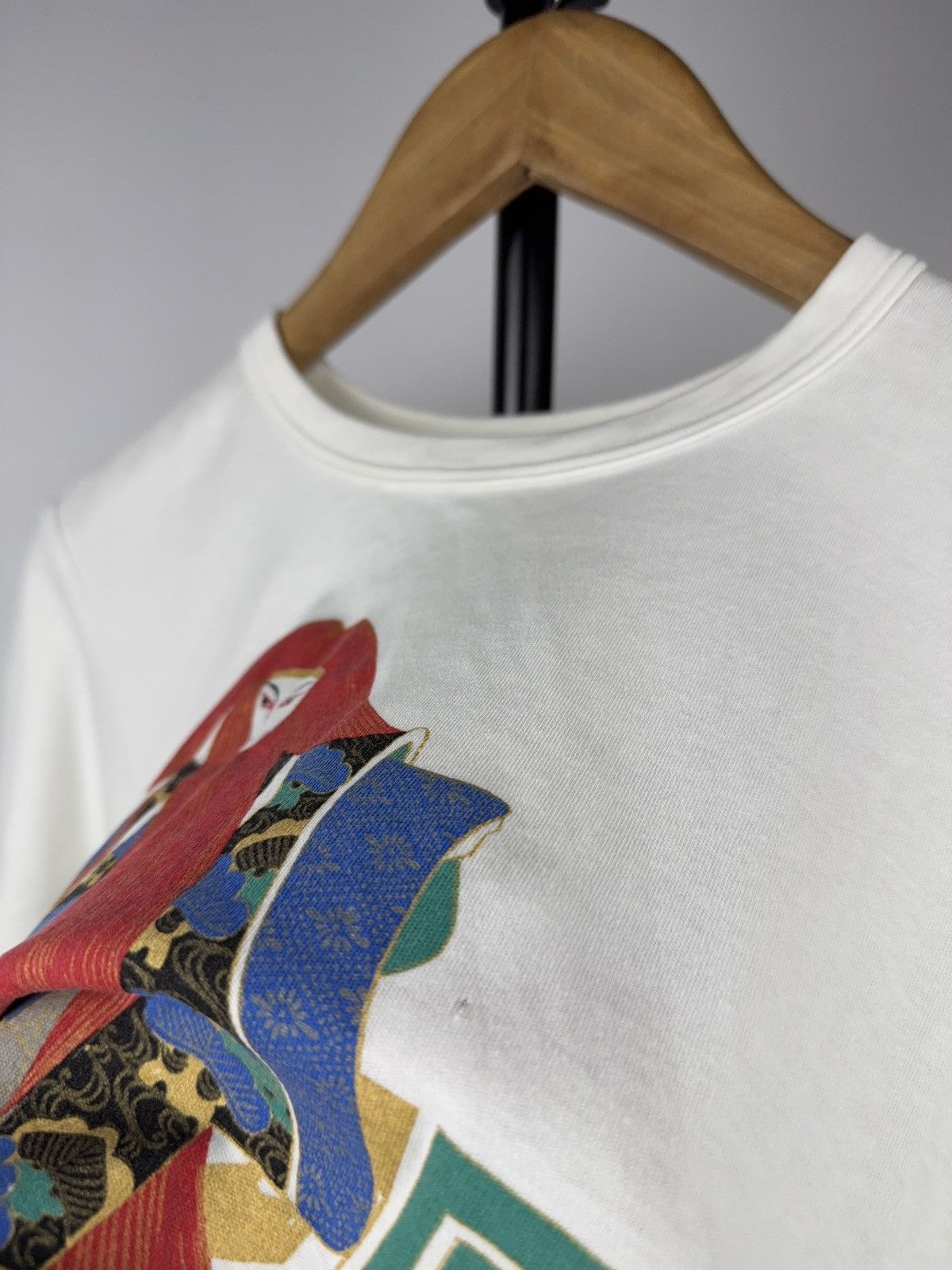 Japanese Brand 90s Retro Japanese Musha Kabuki Graphic T-Shirt White Size S / US 4 / IT 40 - 14 Thumbnail