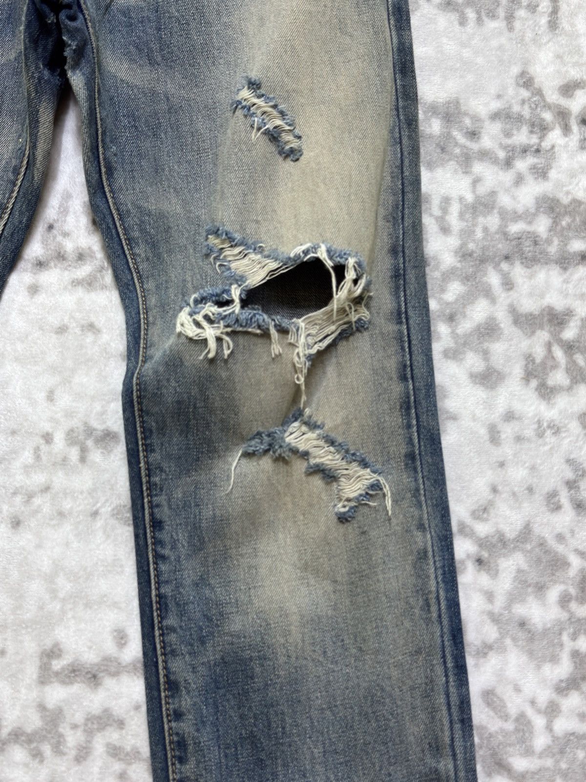MNML Y2K MNML Blue Yarn Heavy Distressed Denim Jeans Size US 31 - 7 Thumbnail