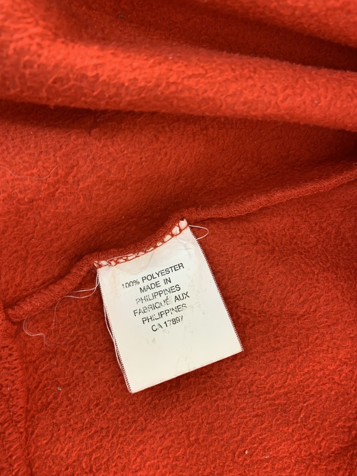 Japanese Brand Hype Japanese Brand Red Fleece Sweater V Neck Plain Design Size US L / EU 52-54 / 3 - 6 Thumbnail
