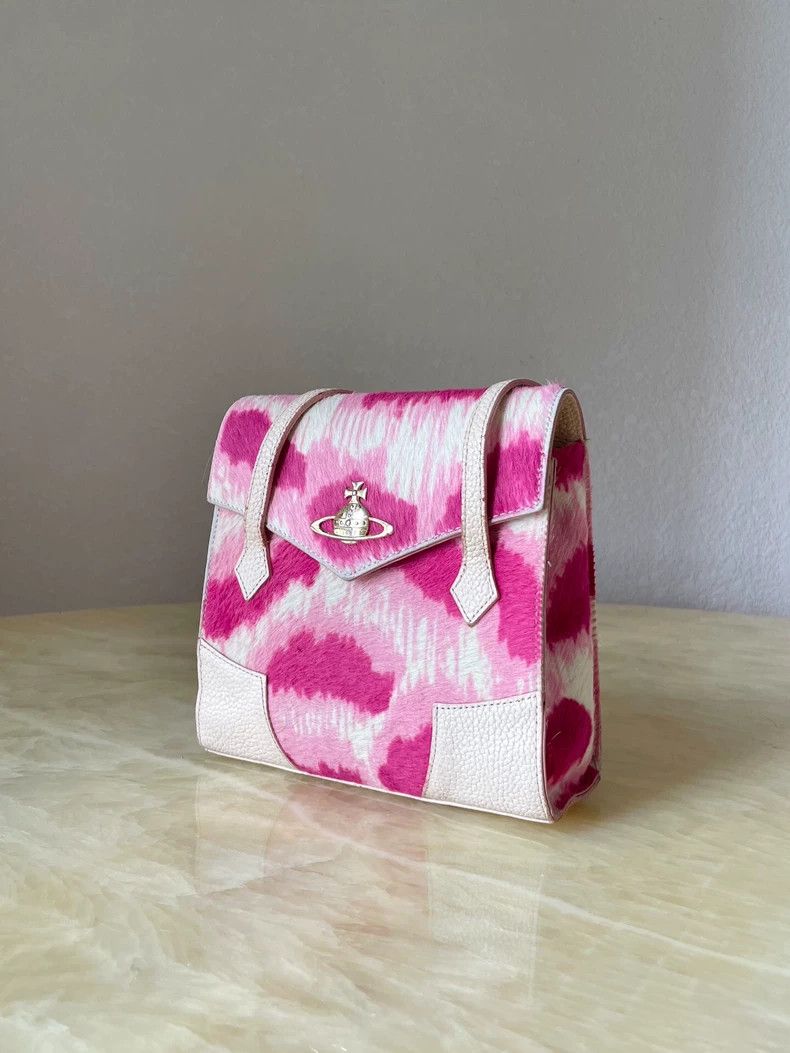 Vivienne Westwood Vivienne Westwood size os Pink leopard print horsehair hand Size ONE SIZE - 1 Thumbnail
