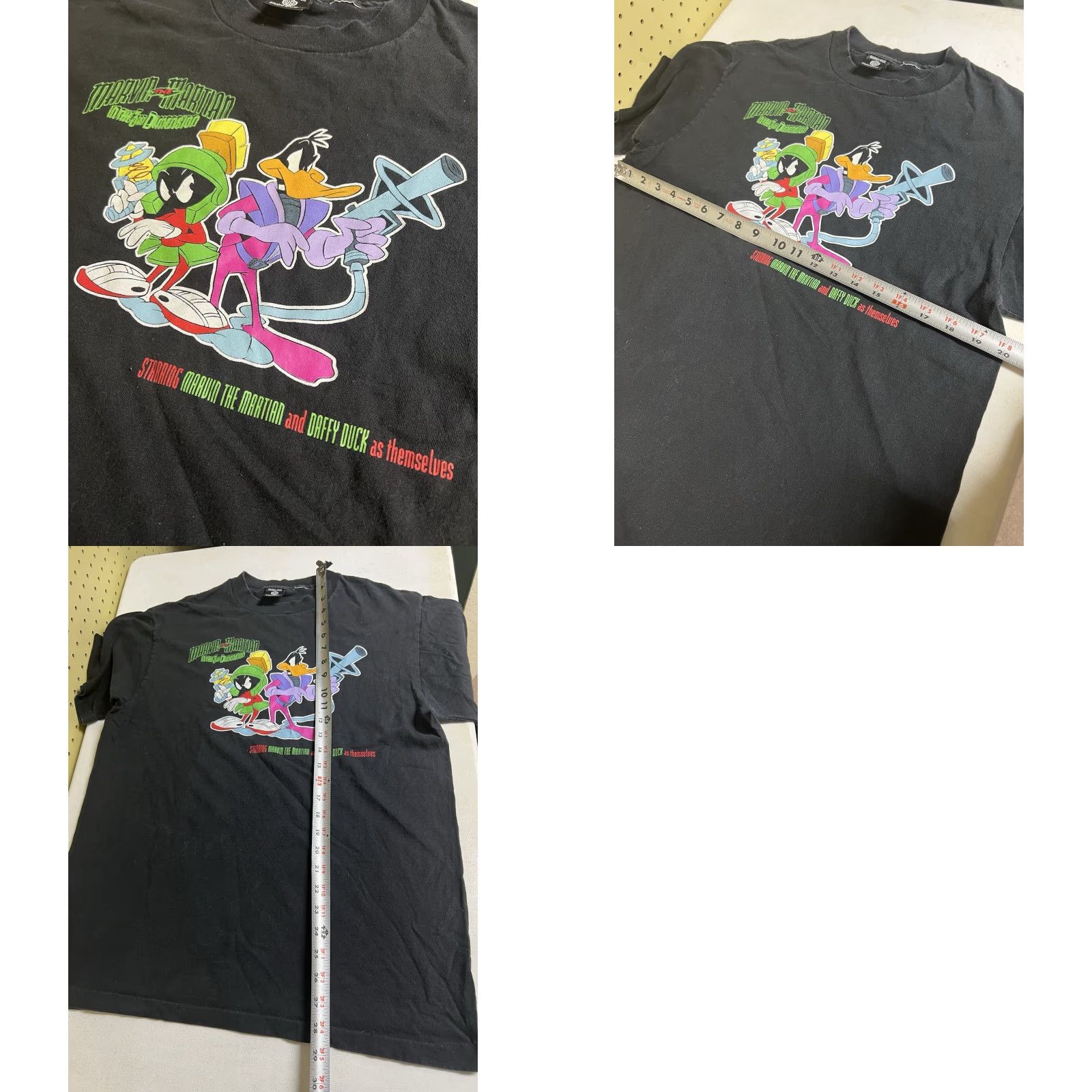 Vintage VINTAGE Warner Bros T-Shirt 1996 Black L Marvin the Martian Daffy Duck 3rd Dimension Mens/Womens Regular Cotton Embroidered Cartoon 90s Shirts Size US L / EU 52-54 / 3 - 8 Thumbnail