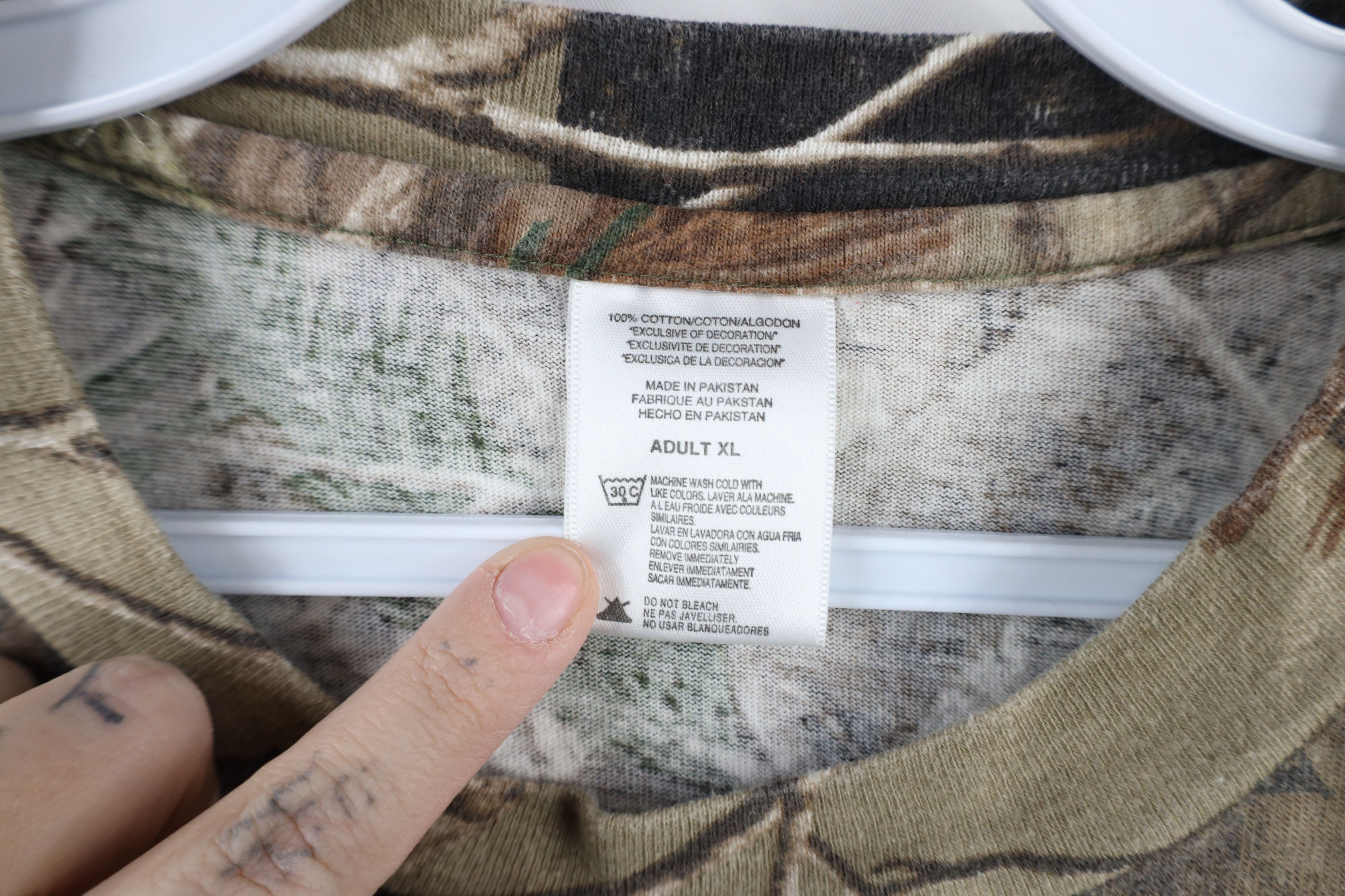 Vintage Vintage Streetwear Camouflage Long Sleeve T-Shirt Cotton Size US XL / EU 56 / 4 - 4 Thumbnail
