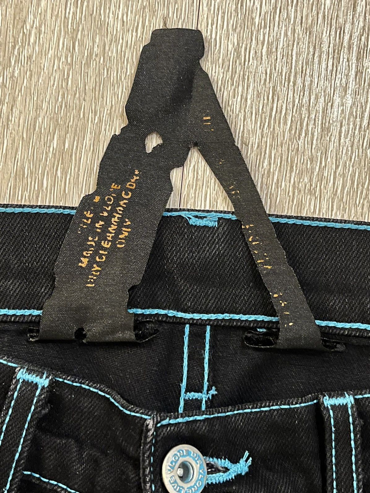Vlone Vlone Blue Old English Denim Size US 32 / EU 48 - 6 Thumbnail