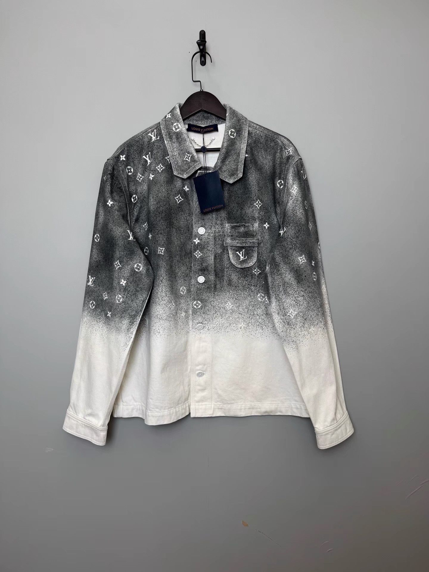 Louis Vuitton Louis Vuitton Starry Sky Gradient Logo Denim Jacket K36 Size US XL / EU 56 / 4 - 1 Thumbnail