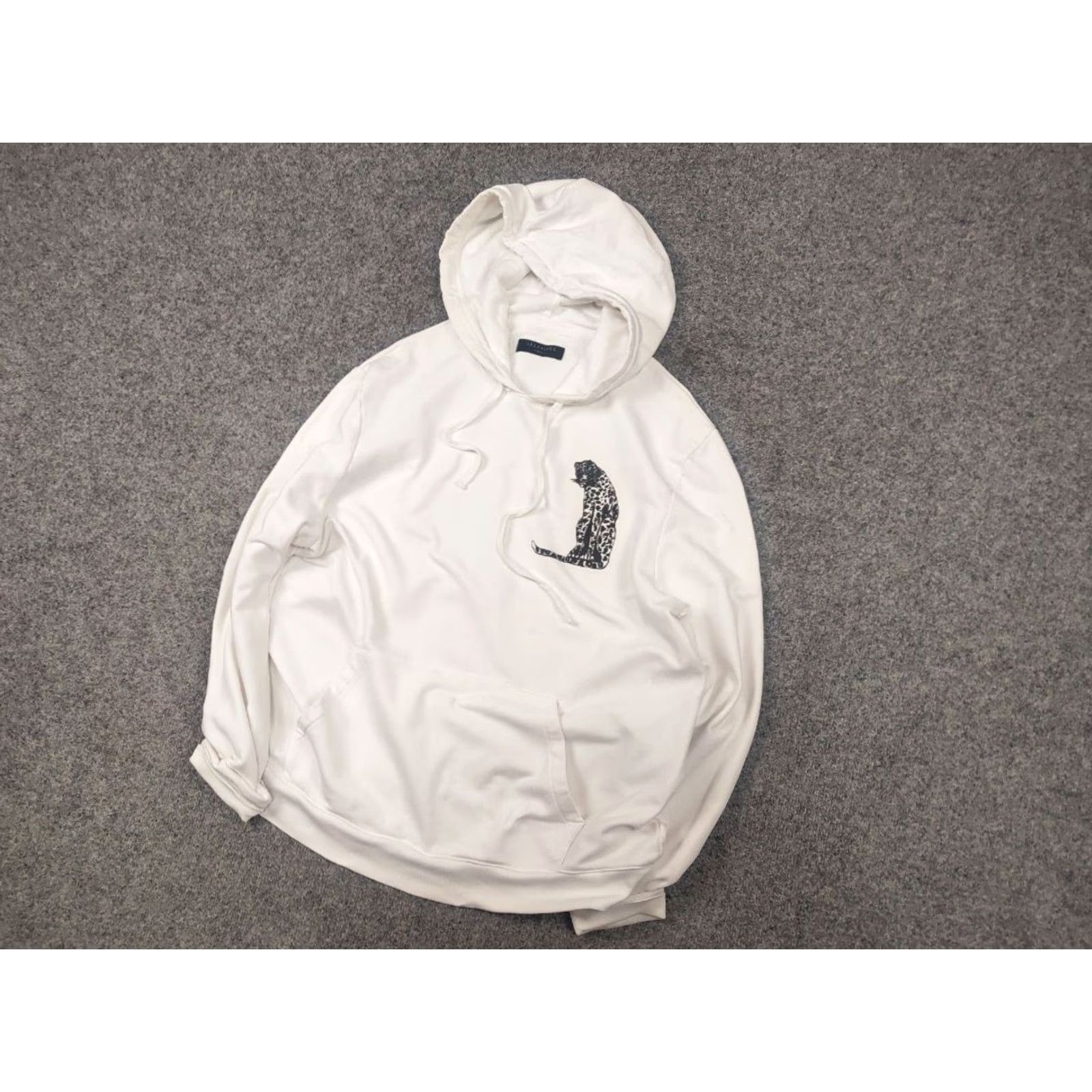 Allsaints Allsaints Cheetahs Hoodie L S White Leopard Logo Oversized Shirt Mens XS-XL? Size US M / EU 48-50 / 2 - 3 Thumbnail