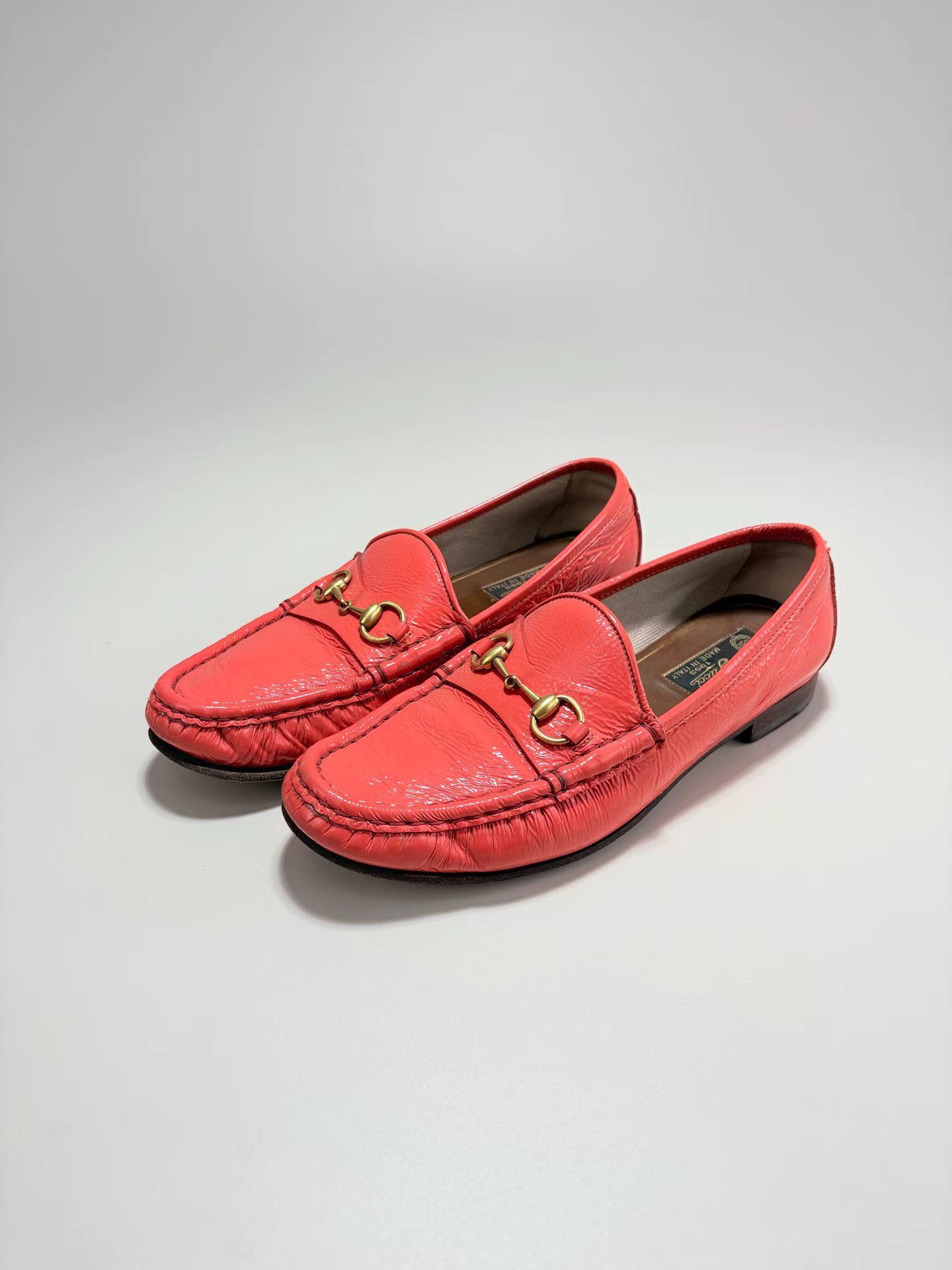 Gucci GUCCI Patent Leather Gold-Buckle Loafers Size US 8 / IT 38 - 1 Thumbnail