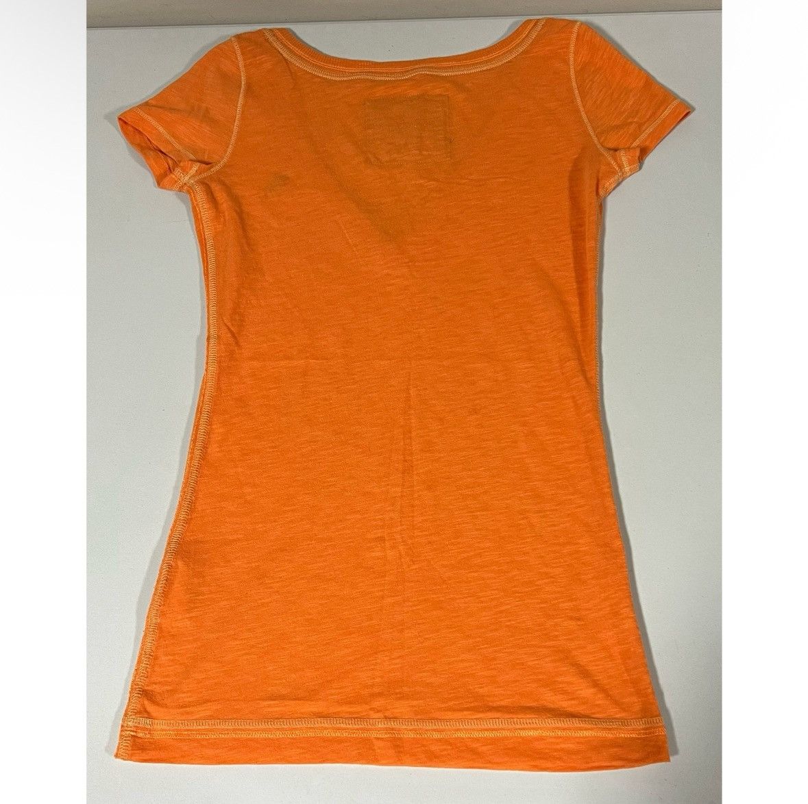 Abercrombie & Fitch Abercrombie Orange Logo V-Neck T-Shirt Top Blouse Tee XS 🧡✨ Size XS / US 0-2 / IT 36-38 - 4 Thumbnail