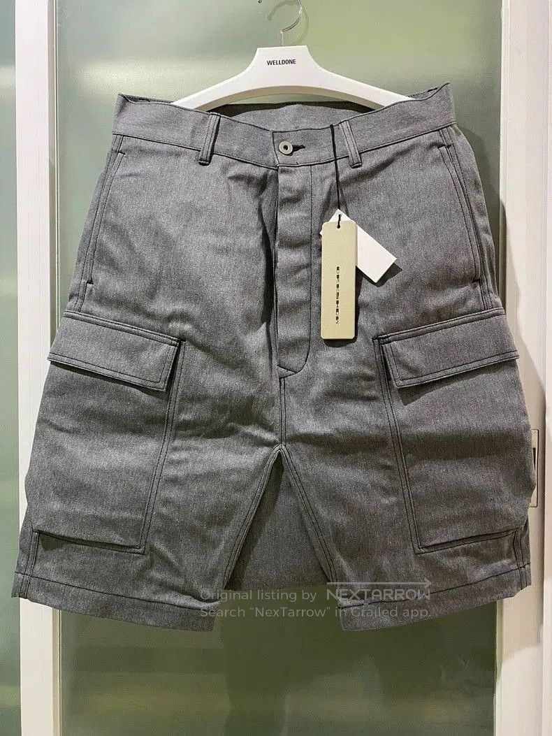 Rick Owens Grey Cargo Shorts by Rick Owens. Size US 31 - 1 Thumbnail