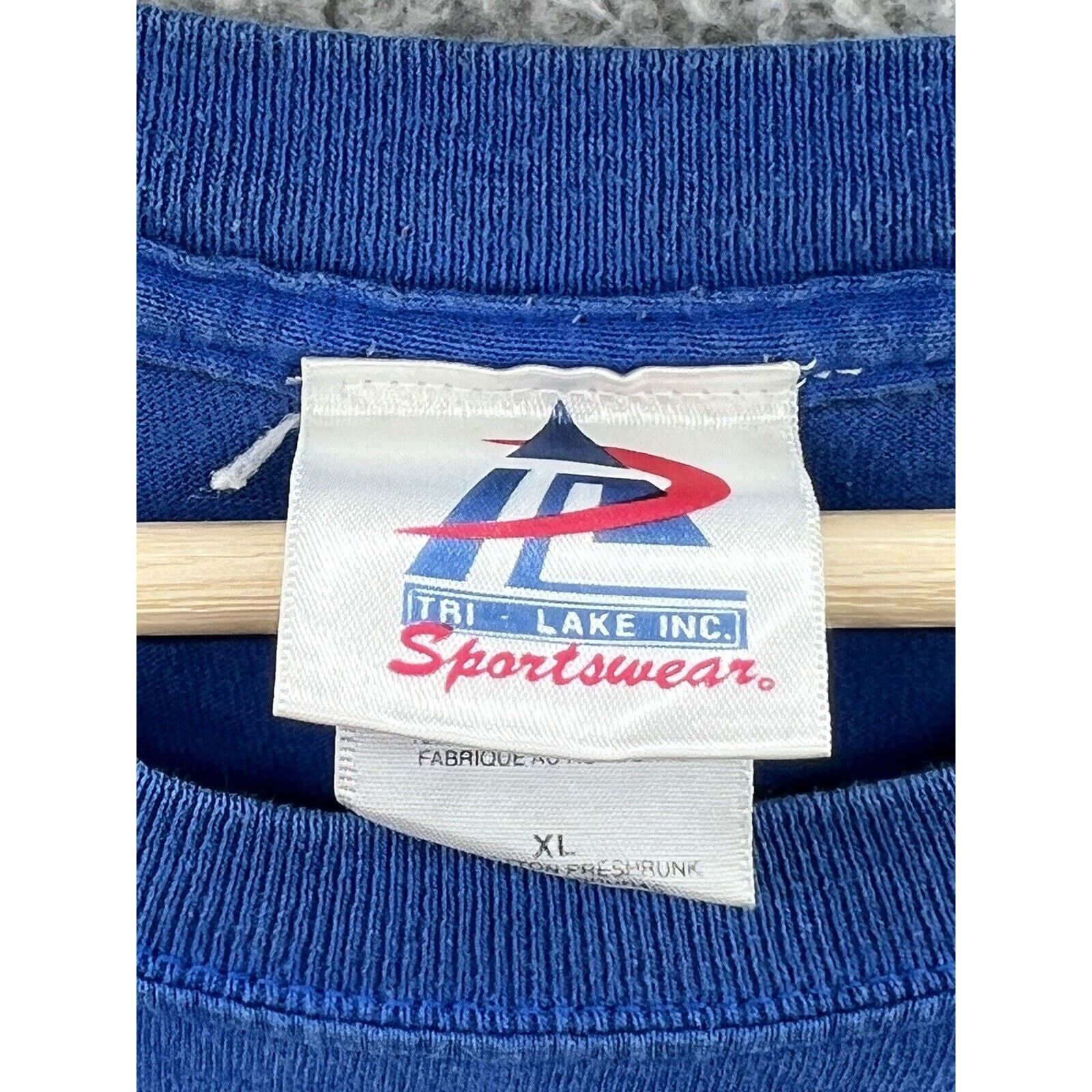 Other Three Gators Football Basketball Champions 2006 T-Shirts Size US XL / EU 56 / 4 - 5 Thumbnail