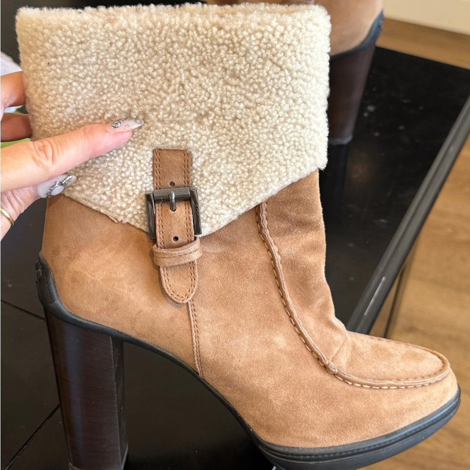 Tod's Tod's Tan and Cream Heeled Boots Size US 8.5 / IT 38.5 - 4 Thumbnail
