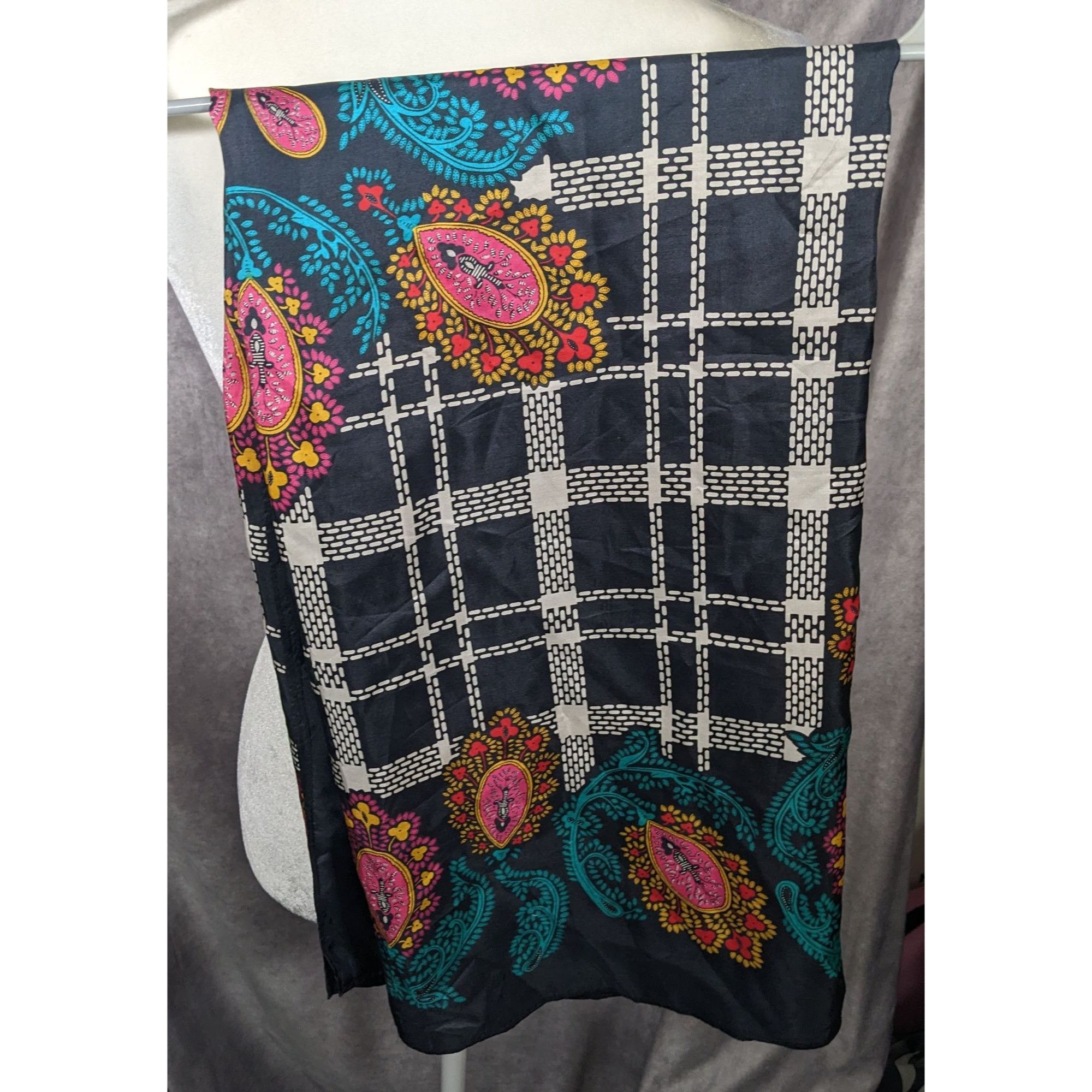 Diane von Furstenberg Vintage Diane Von Furstenberg Plaid And Paisley Scarf Size ONE SIZE - 11 Thumbnail