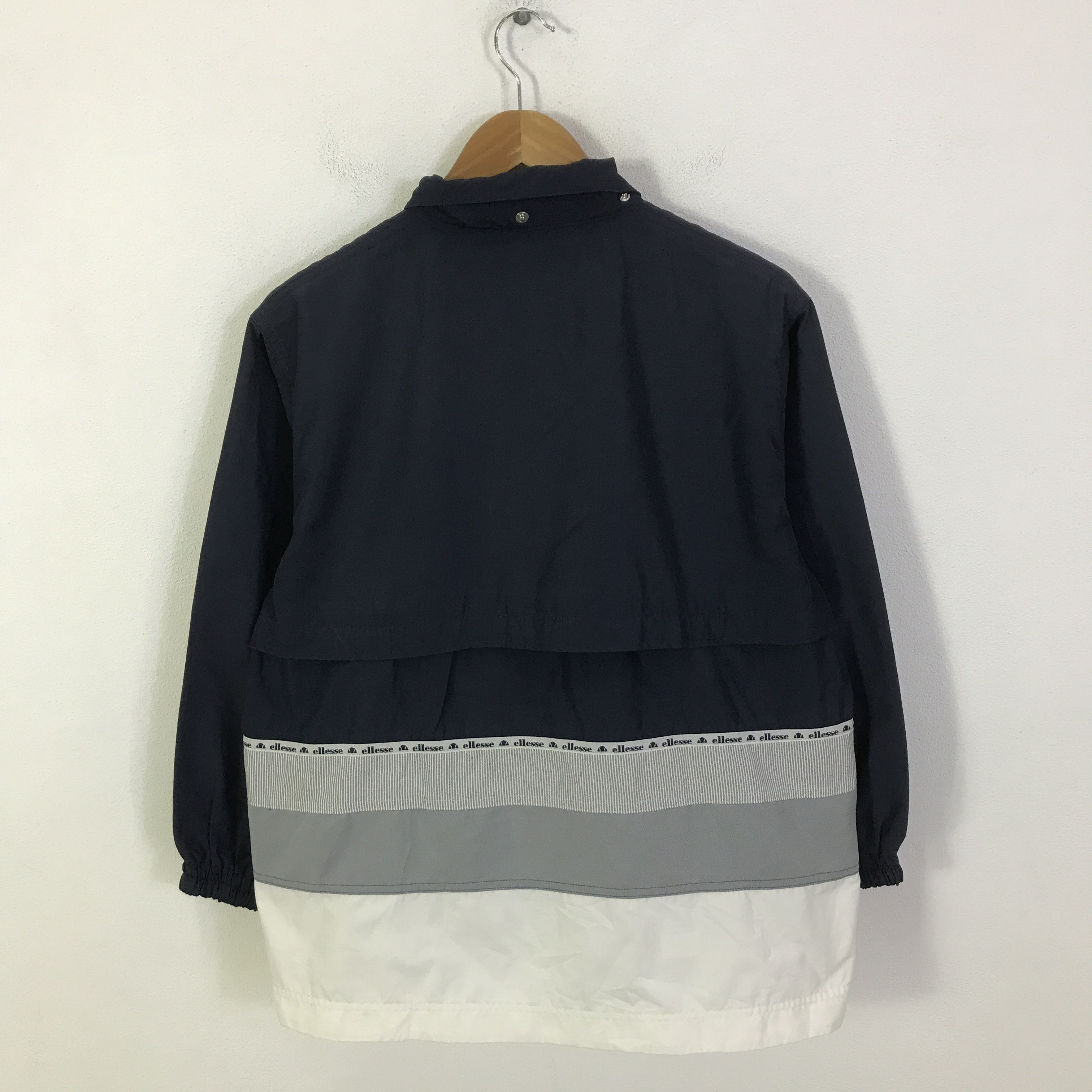 Ellesse ellesse light jacket K119B8 Size M / US 6-8 / IT 42-44 - 3 Thumbnail