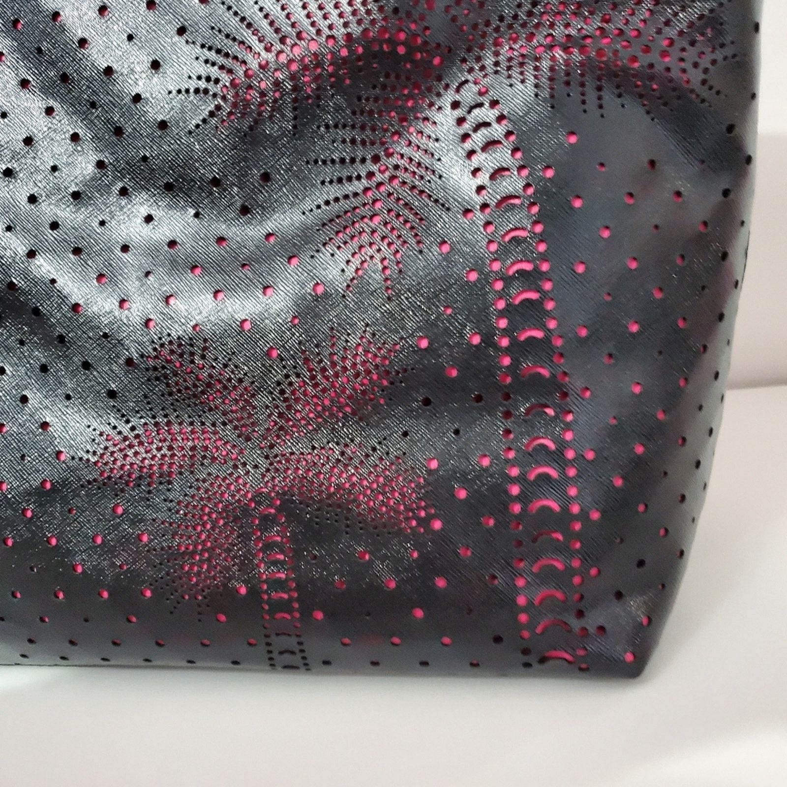 Victoria's Secret VICTORIA'S SECRET TROPICAL PALM TREE PURSE Size ONE SIZE - 2 Thumbnail