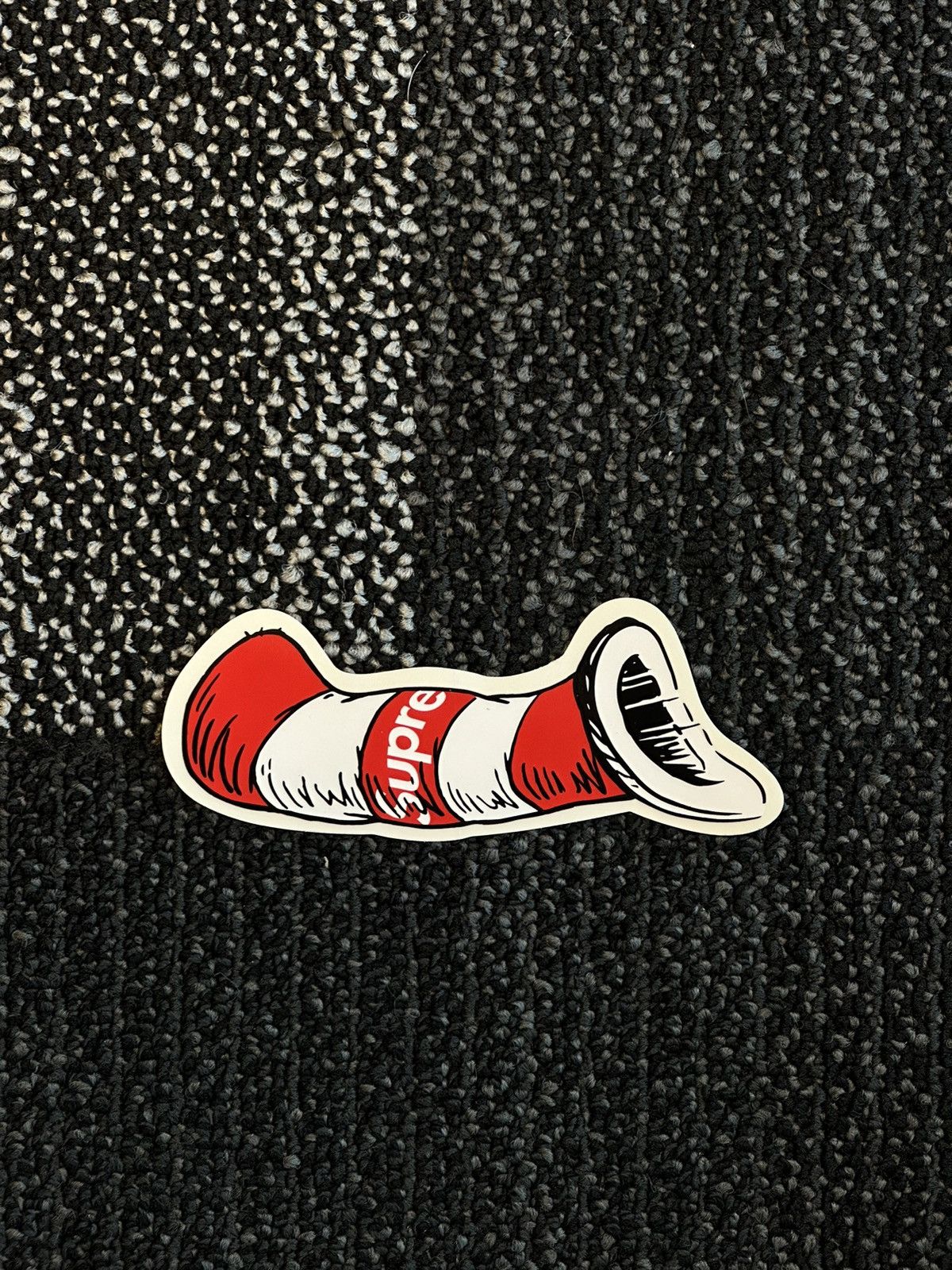 Supreme Supreme Cat In The Hat Sticker Size ONE SIZE - 1 Preview