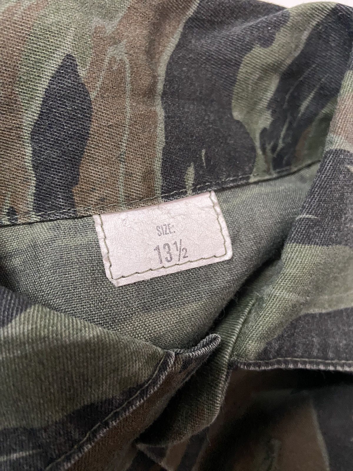 Vintage VINTAGE ARMY TIGER STRIPE CAMOUFLAGED 90’s UNIFORM SHIRT Size US S / EU 44-46 / 1 - 8 Thumbnail