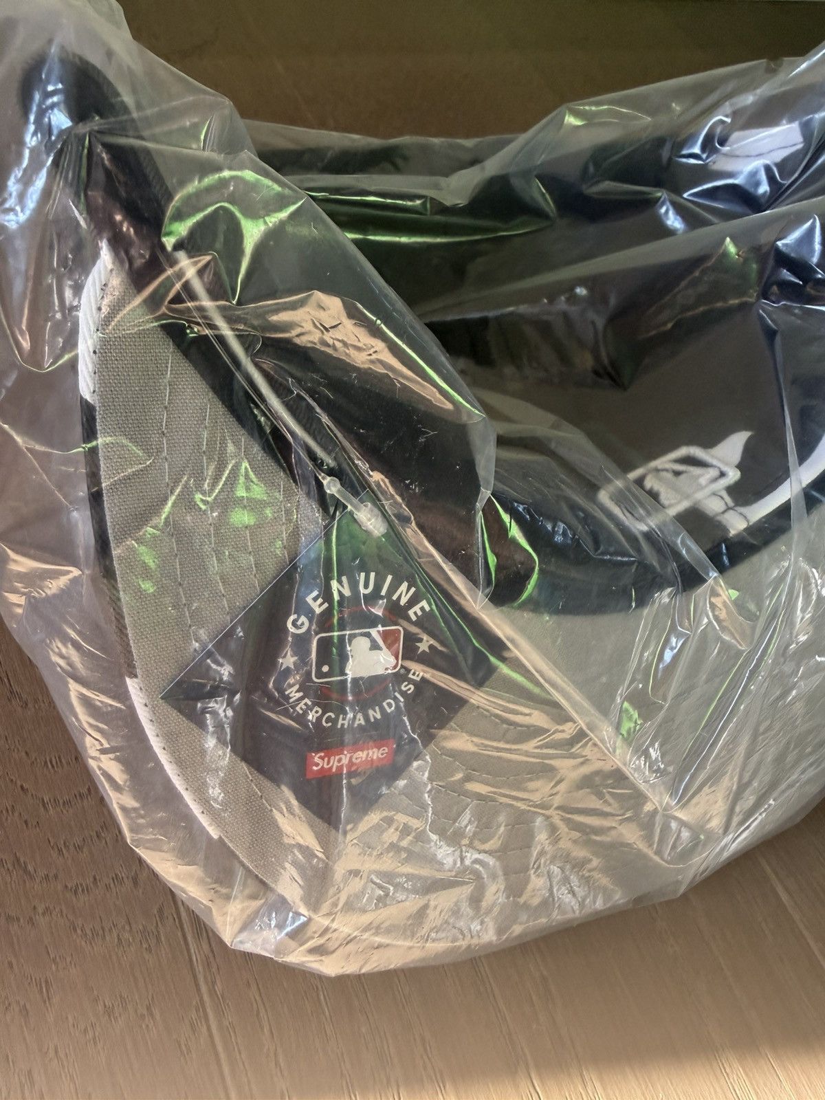 MLB × Supreme Supreme NY Yankees New Era Box Logo Snow Camo 7 5/8 Rare Size ONE SIZE - 3 Thumbnail