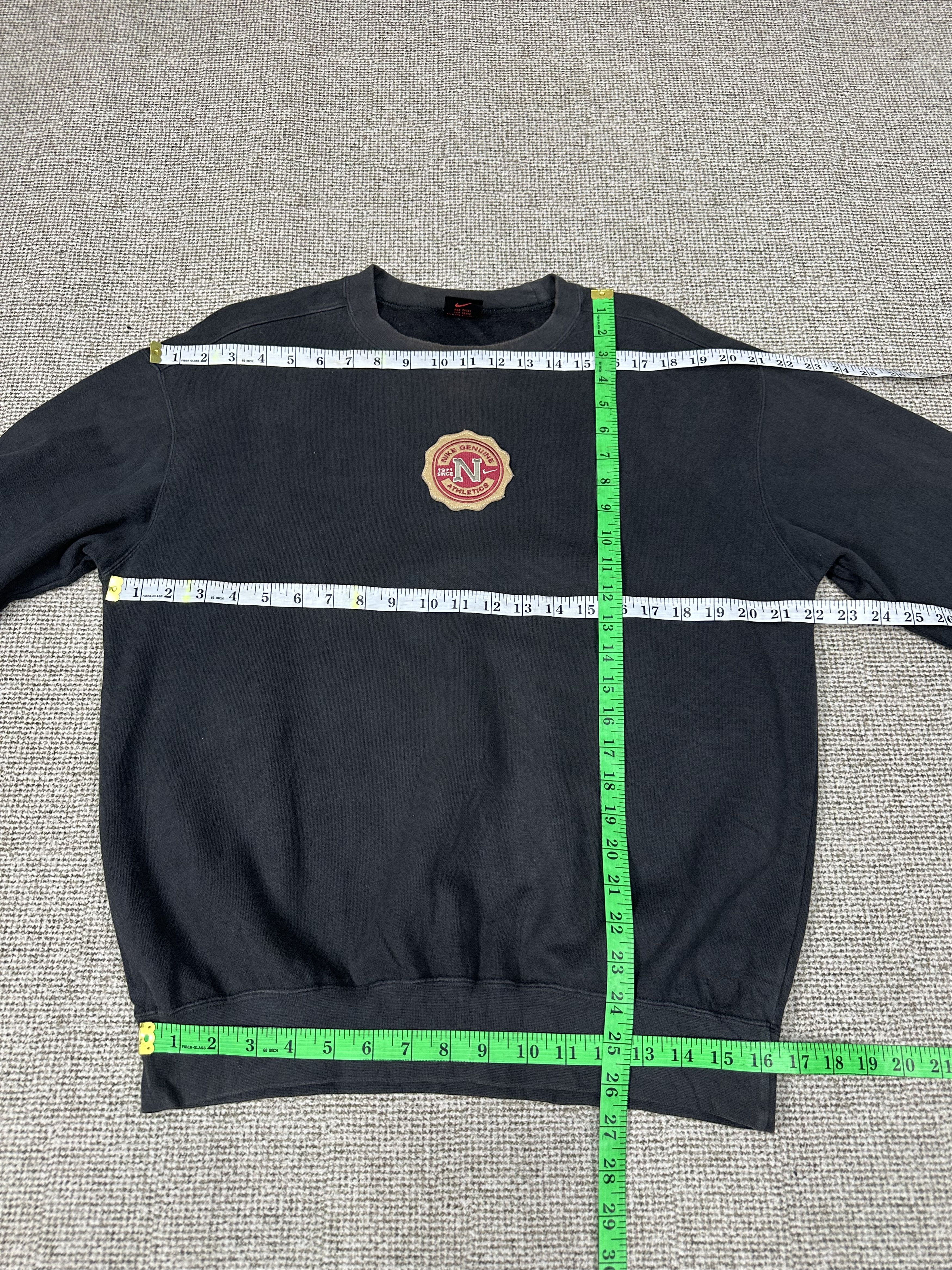 Nike Vintage Faded Nike Athletic Center Logo Crewneck Z467 Size US L / EU 52-54 / 3 - 6 Thumbnail