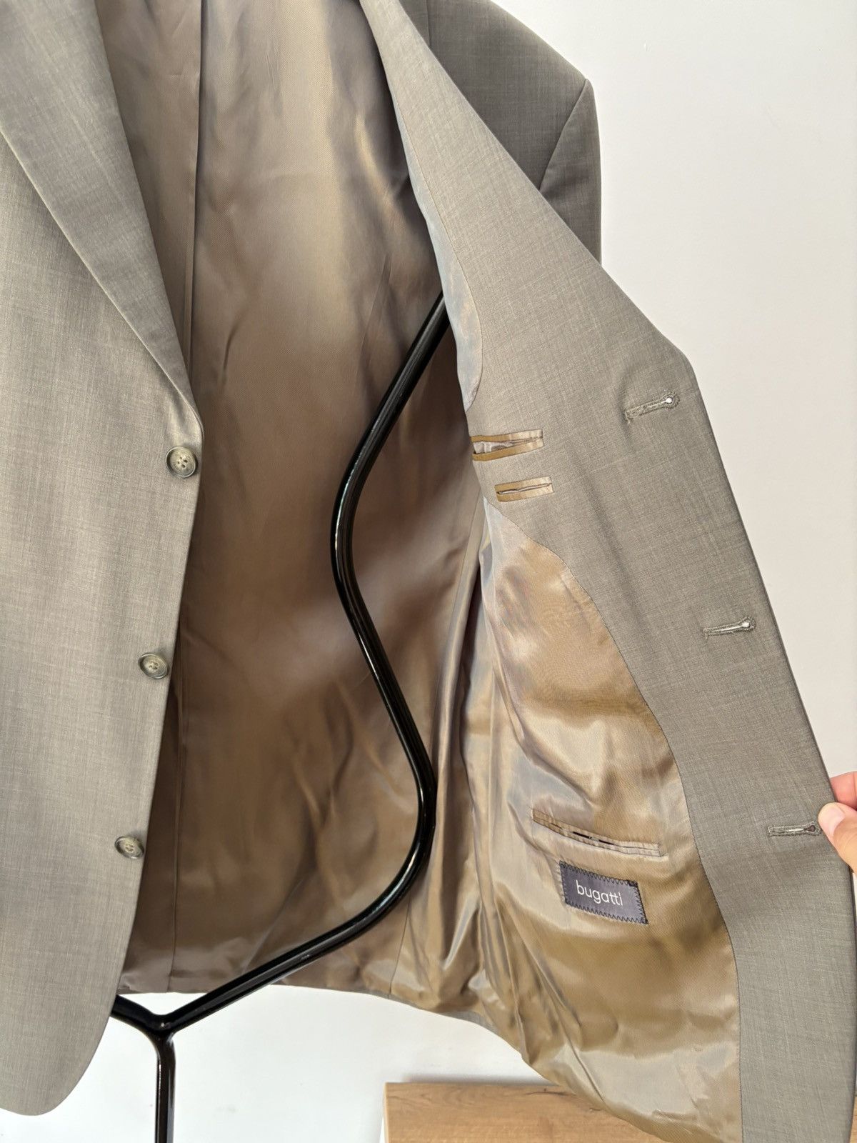 Bugatti × Designer Bugatti x Challenger – Men’s Classic Suit Size estimate: Size 52L - 7 Thumbnail