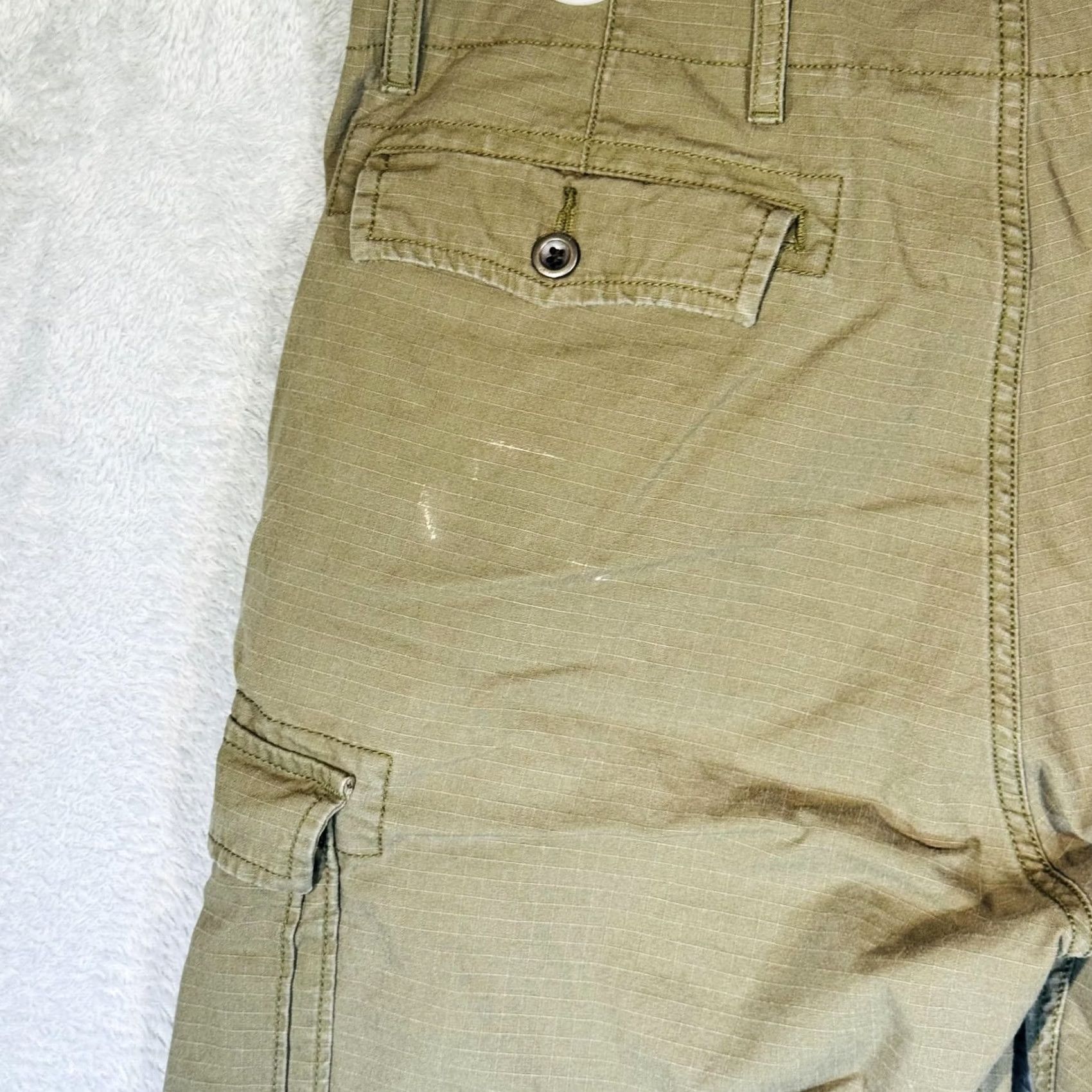 Levi's VINTAGE Levis S40196 Cargo Shorts Womens W33 Green Twill 100% Cotton Cargo Pockets Size 24" / US 00 / IT 34 - 7 Thumbnail