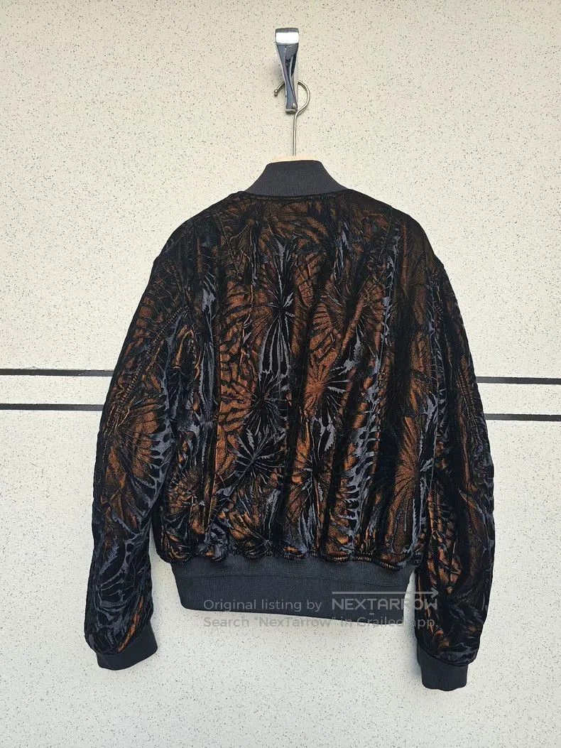 Haider Ackermann Haider Ackermann Velvet jacket. Size US L / EU 52-54 / 3 - 3 Thumbnail
