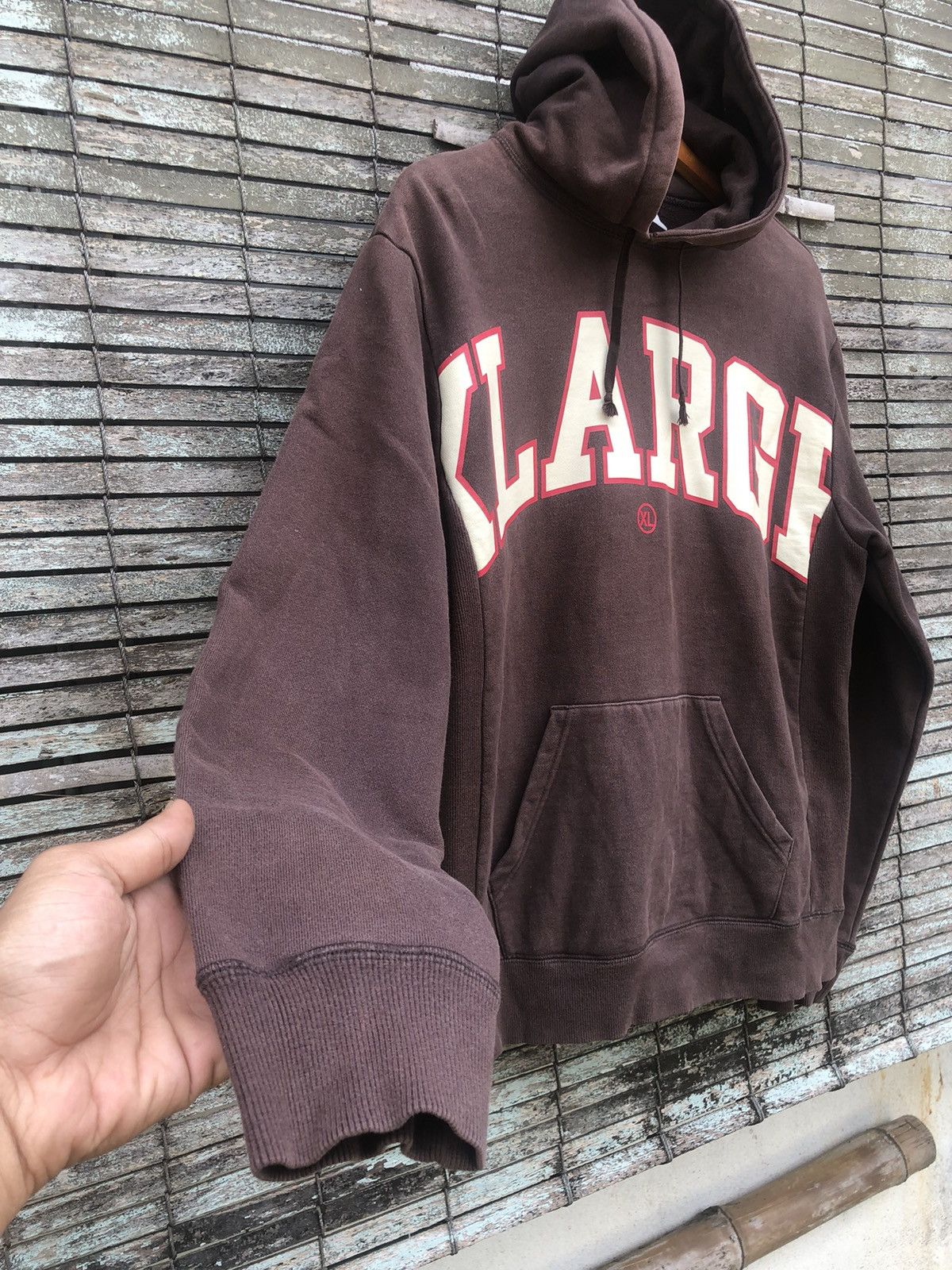 Japanese Brand Vintage Y2K Sunfaded Streetwear XLARGE Big Logo Hoodie Size US L / EU 52-54 / 3 - 7 Thumbnail