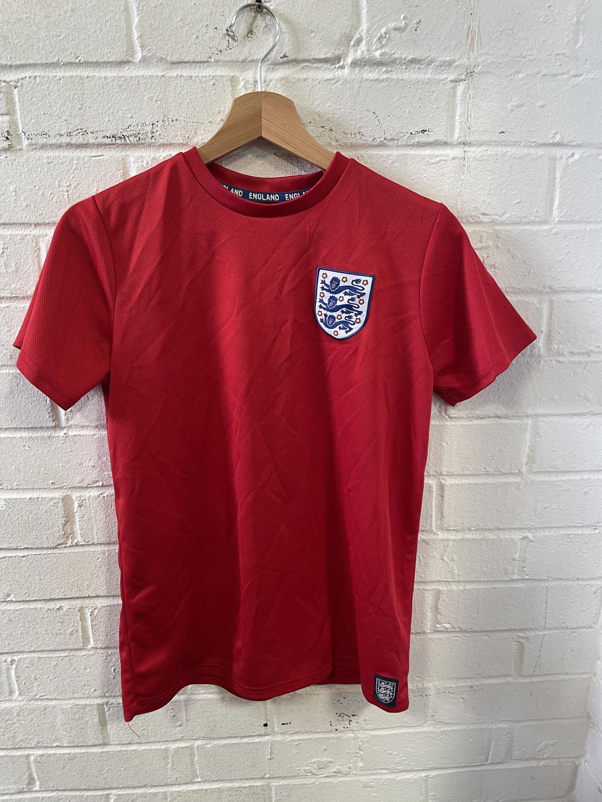 Designer England Men's Red Activewear Jersey Shirt Size US M / EU 48-50 / 2 - 1 Thumbnail