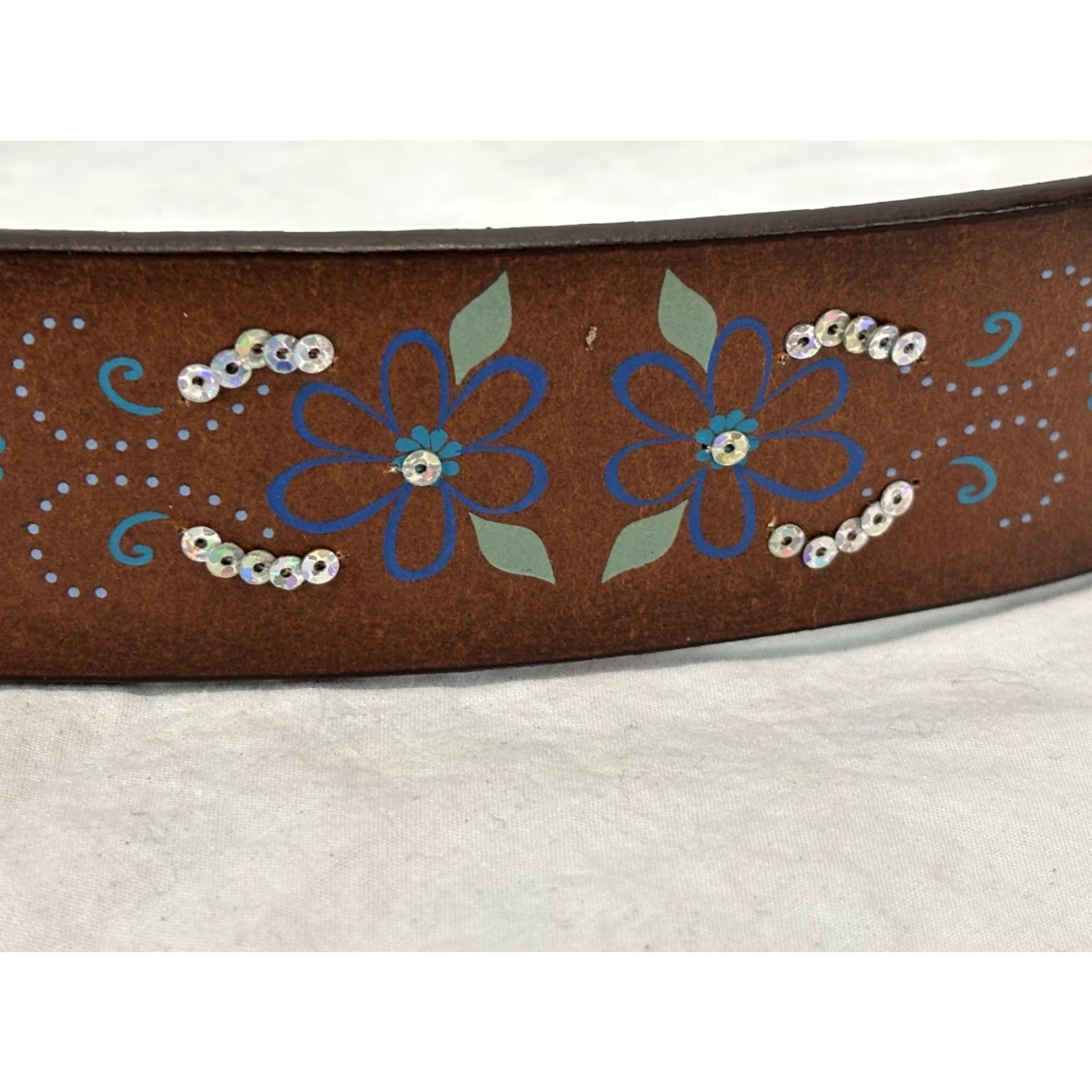 Vintage VINTAGE Aéropostale Leather Belt Women’s Small Brown Floral Sequins 1.5” Y2K Size ONE SIZE - 4 Thumbnail