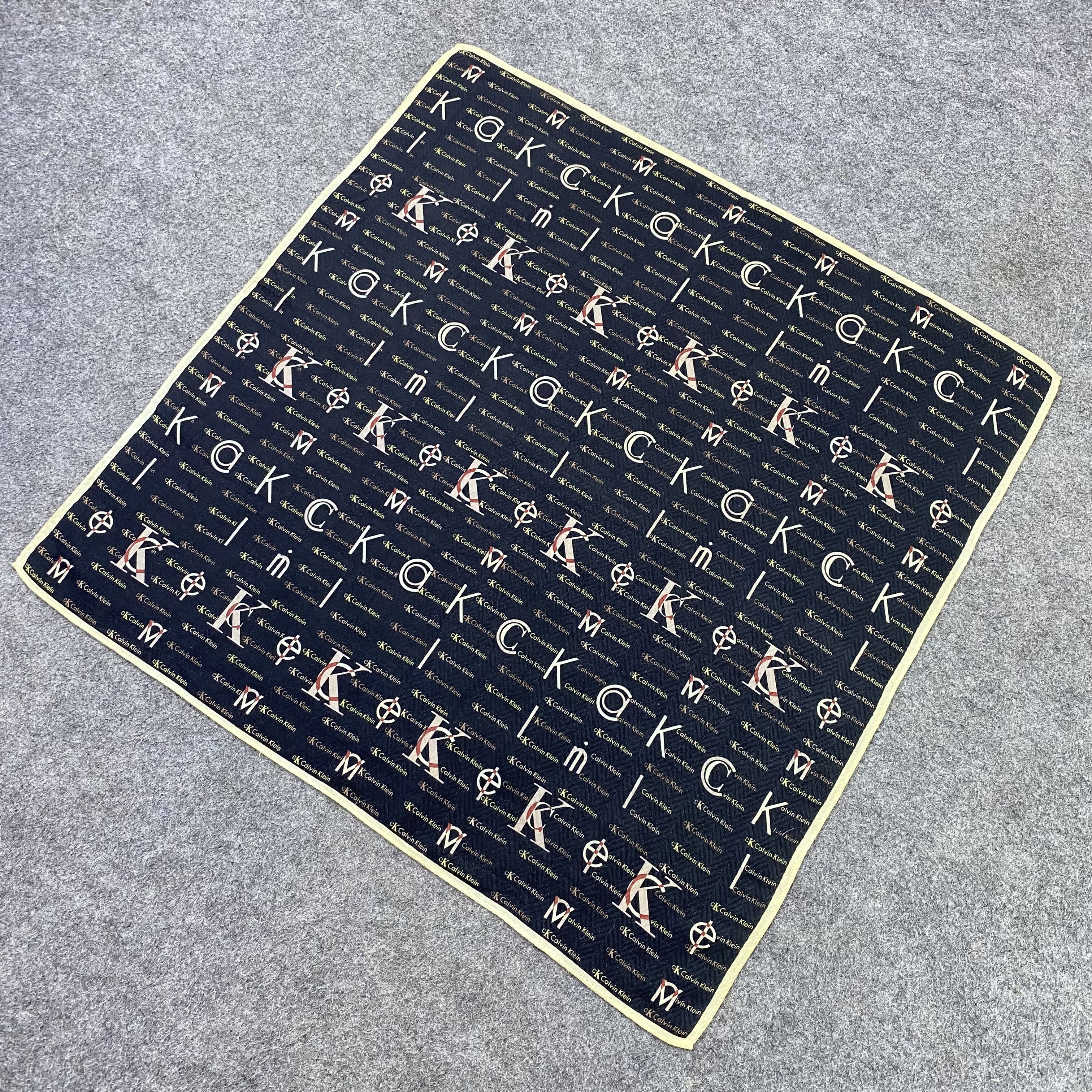 Calvin Klein Calvin Klein Handkerchief Neckerchief Bandana-B1640 Size ONE SIZE - 4 Thumbnail