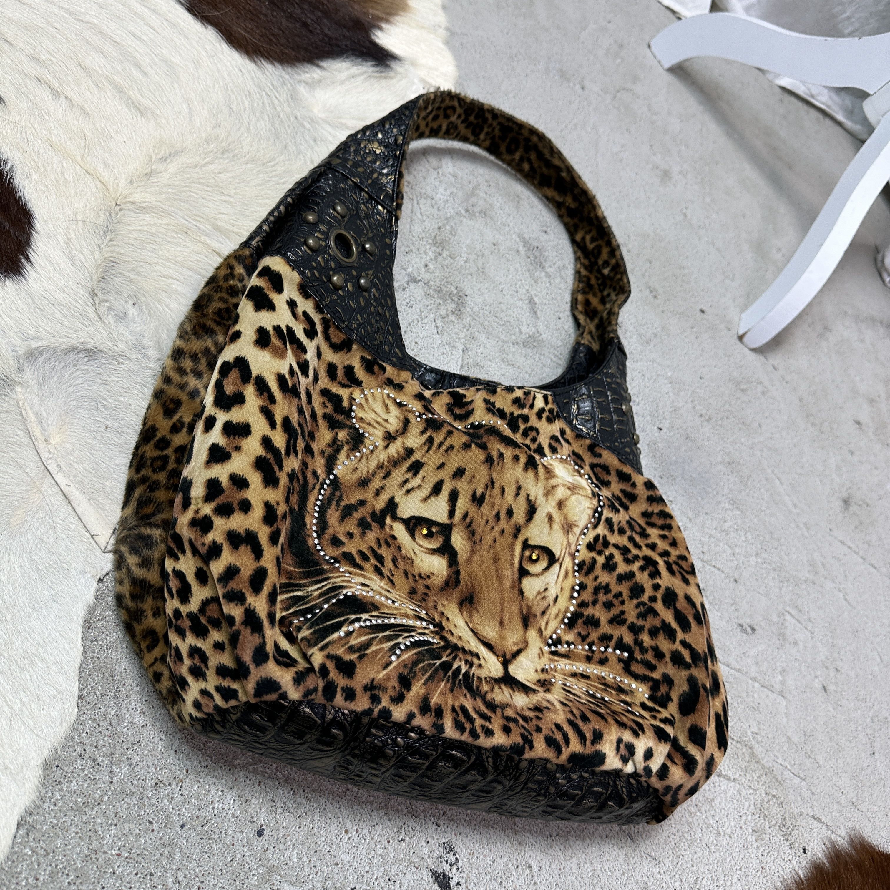 Vintage Vintage Avant Garde Hobo Cheetah Swag Bag Y2K Size ONE SIZE - 3 Thumbnail