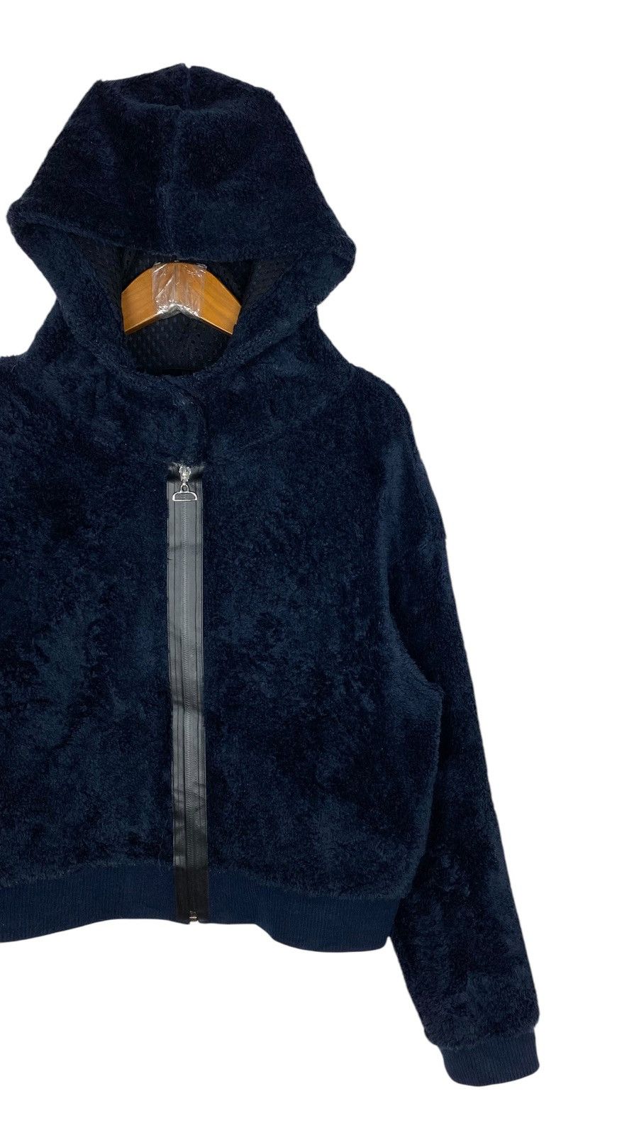 Japanese Brand Rare‼️ Aula Japan Crop Deep Pile Hoodie Made in Japan Size S / US 4 / IT 40 - 3 Thumbnail
