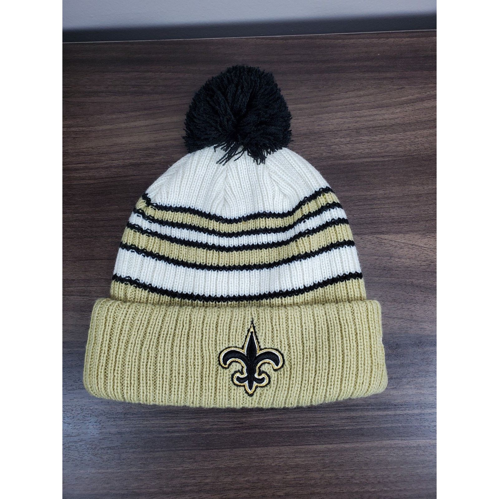 NFL × New Era New Orleans Saints Pom Beanie Knit Winter Hat Cap Football Size ONE SIZE - 1 Thumbnail