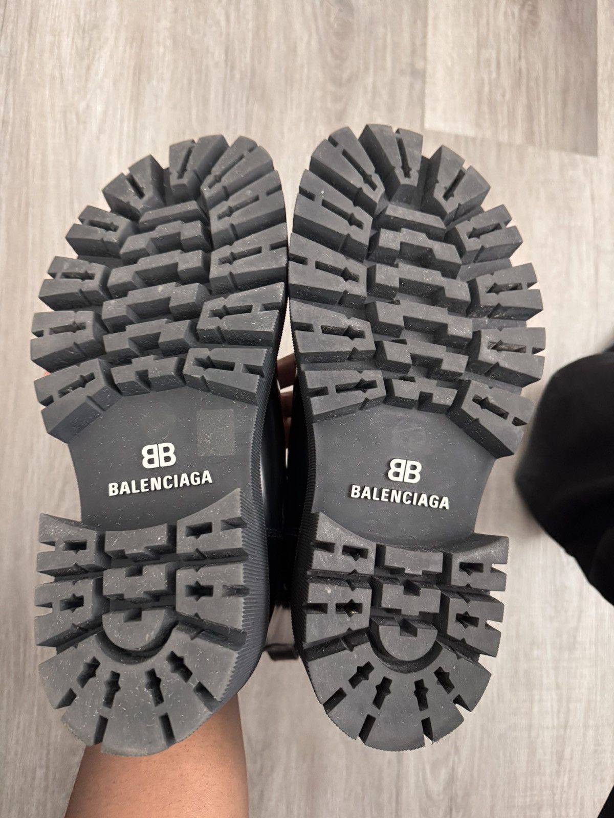 Balenciaga Balenciaga Tractor 20mm Chelsea boots black calfskin leather Size US 11 / EU 44 - 2 Thumbnail