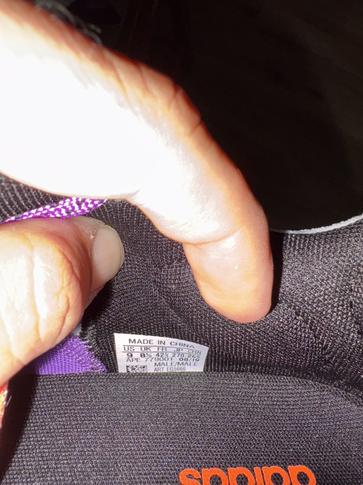 Adidas Don issue 1 Size US 9 / EU 42 - 6 Thumbnail