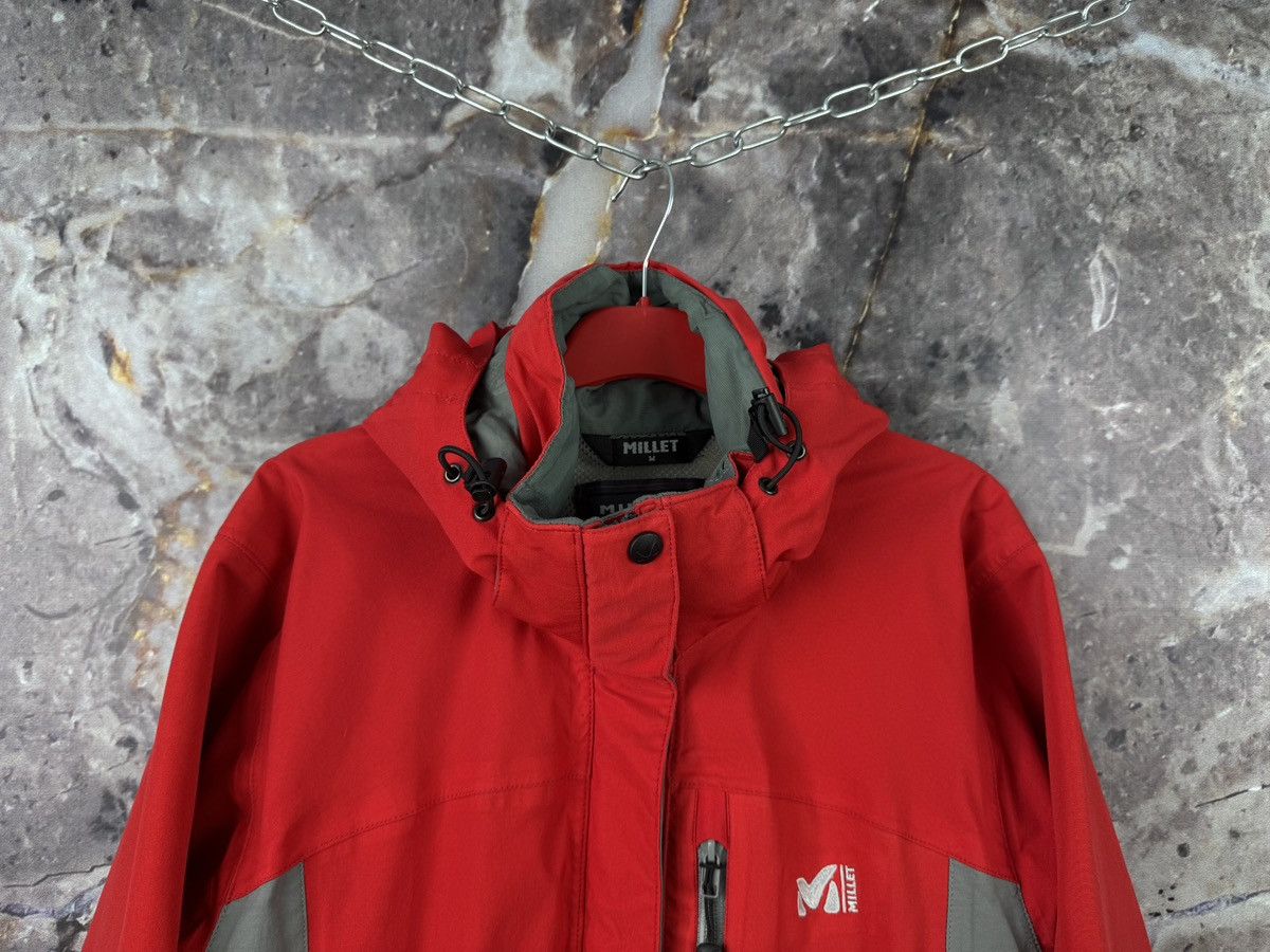 Other Women’s Millet Jacket Gore-Tex Outdoor Hiking Climbing Size M / US 6-8 / IT 42-44 - 2 Thumbnail