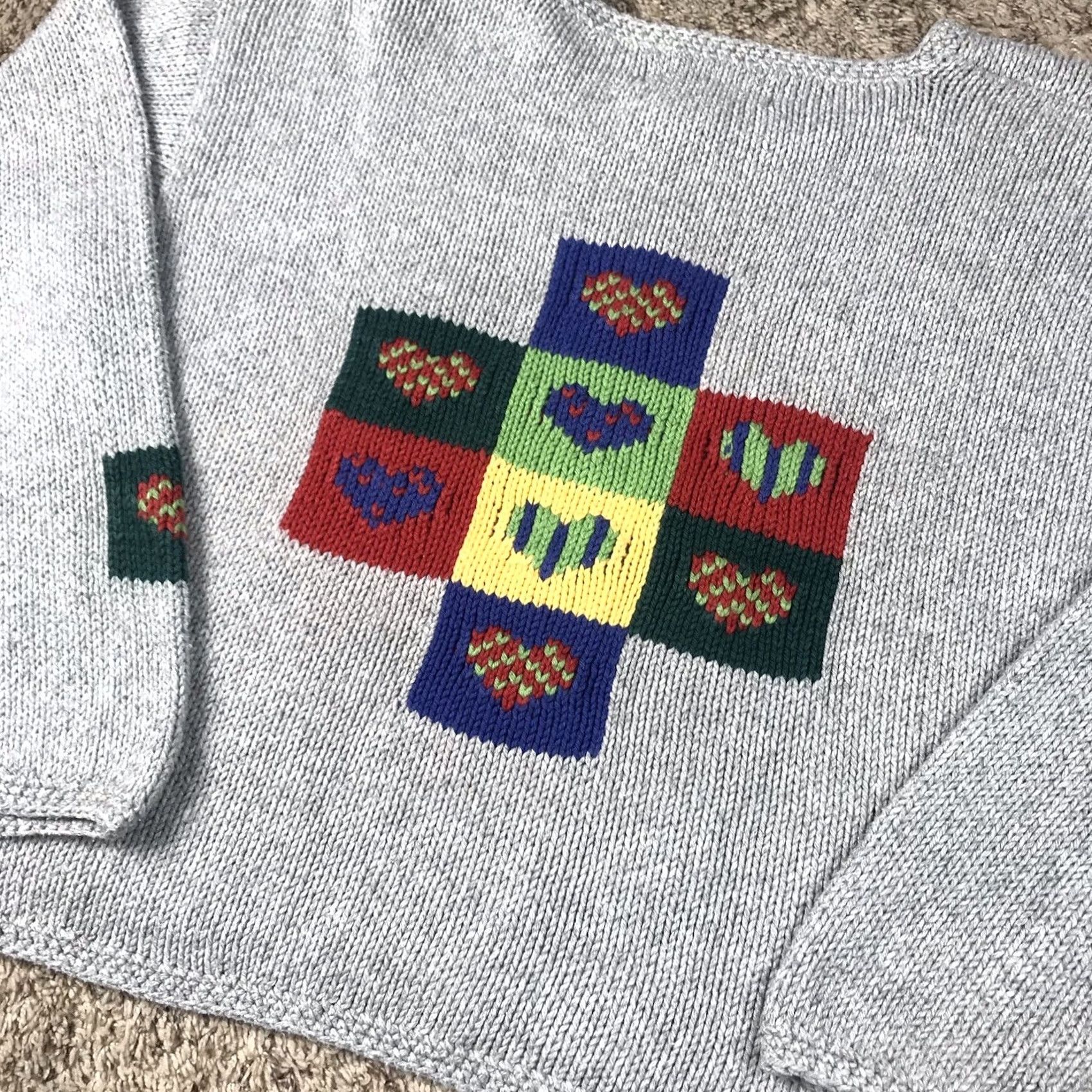 Jim Thompson VINTAGE Norm Thompson Womens Gray Crop Knit Sweater Small Heart Knit Graphic Pullover Long Sleeve Boat Neck Size S / US 4 / IT 40 - 4 Thumbnail