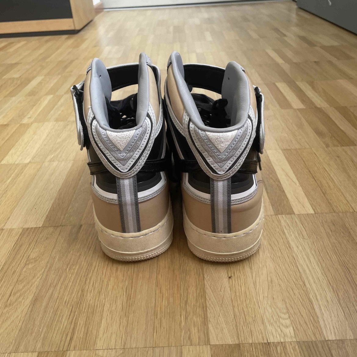 Nike × Riccardo Tisci Air Force 1 Mid Sp/ Tisci 2014 Size US 11 / EU 44 - 4 Thumbnail