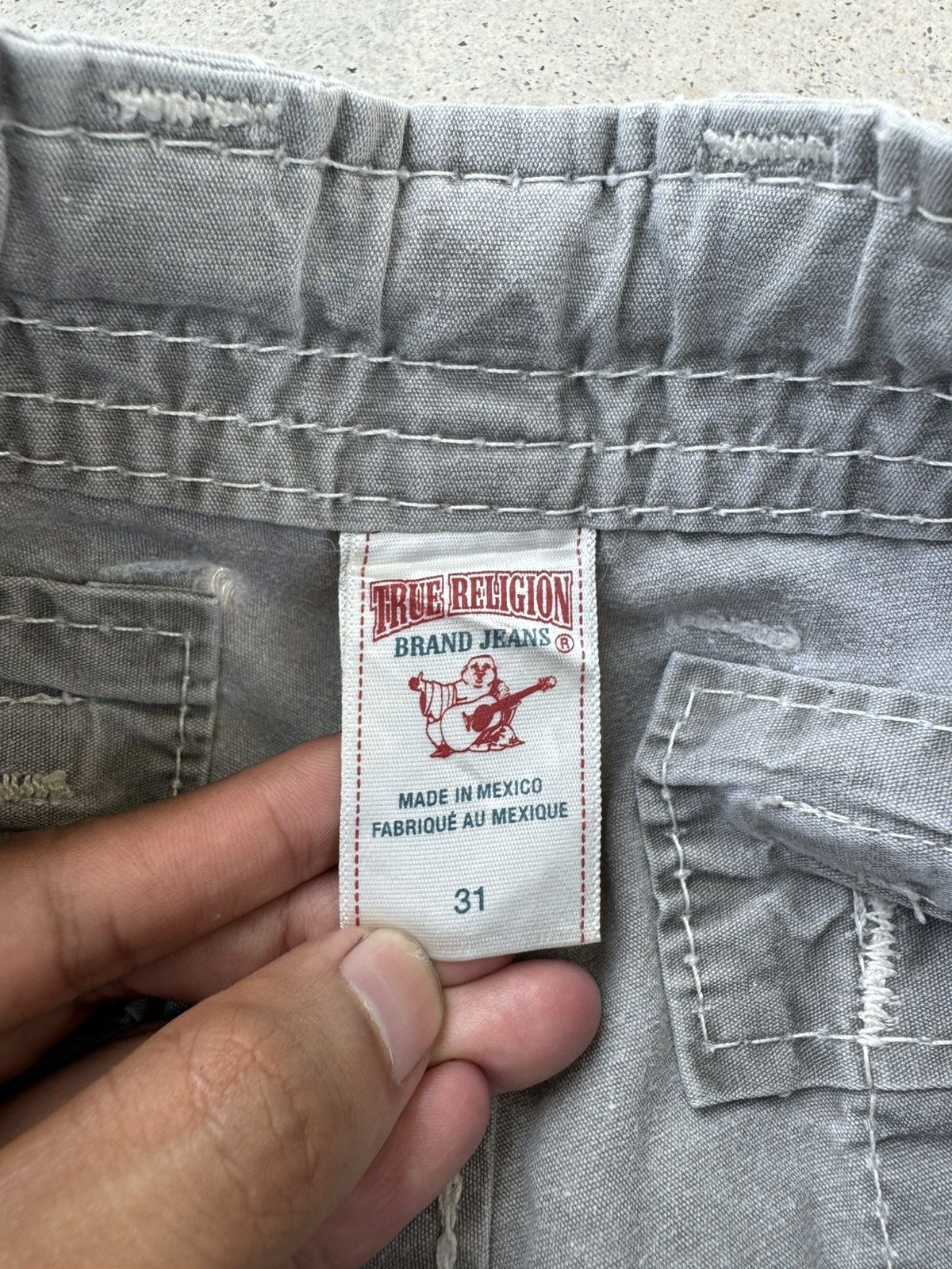 True Religion 2000s True Religion Multipocket y2k Cargos Short Size US 31 - 11 Thumbnail