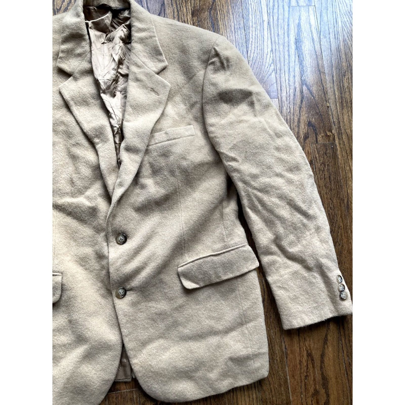 Brooks Brothers Brooks Brothers Blazer Mens 39R Camel Hair Coat Single-Breasted Tan Jacket Sports Coat Notch Lapel Four-Button Vented Regular Fit Dry Clean Only Bel Size 40R - 3 Thumbnail