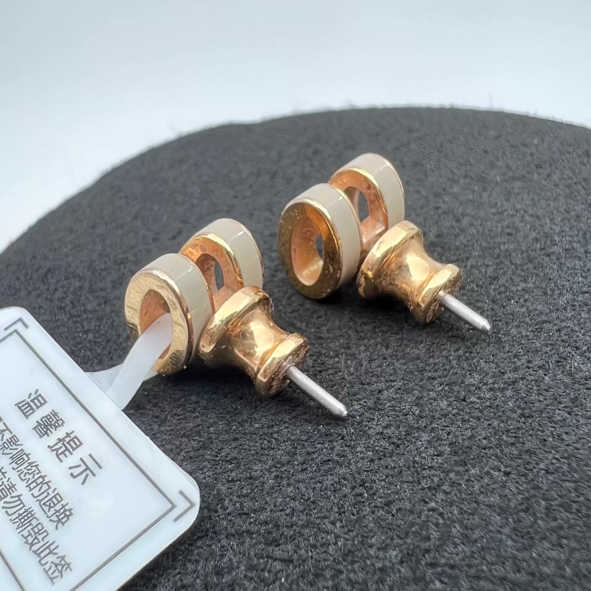 Hermes Hermes Logo Earrings Unworn Size ONE SIZE - 2 Thumbnail