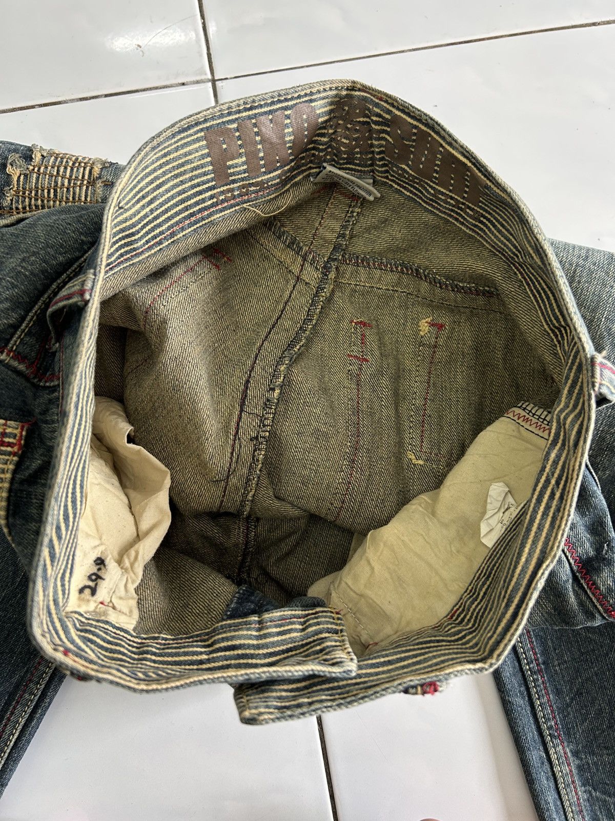 Japanese Brand × Vintage Vintage PIKO SURF "Aloha" Distressed Regular Fit Jeans Size US 31 - 16 Thumbnail