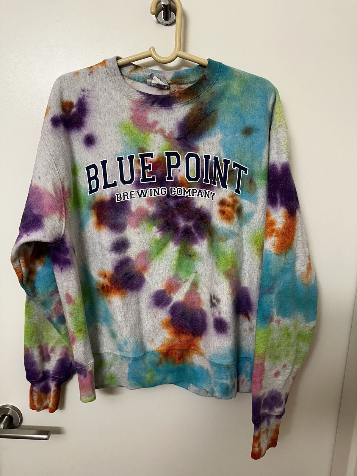 Champion Vintage Custom Blue Point Brewery Champion Tie Dye Crewneck Size US L / EU 52-54 / 3 - 1 Thumbnail