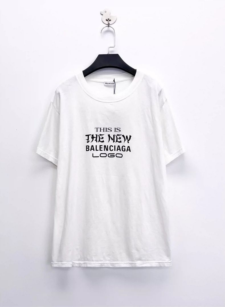 Balenciaga Balenciaga White new logo back letter short sleeve Size L / US 10 / IT 46 - 1 Thumbnail