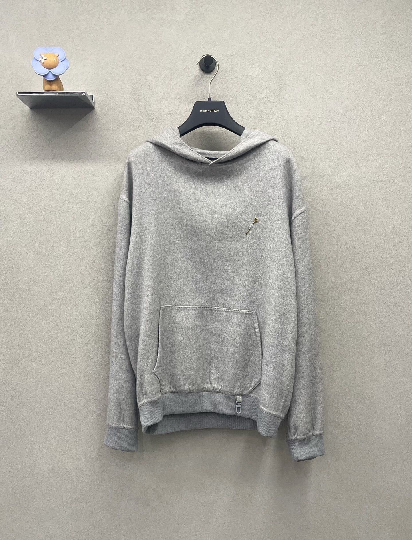 Louis Vuitton LV Gray Cashmere Hoodie Size US L / EU 52-54 / 3 - 1 Thumbnail