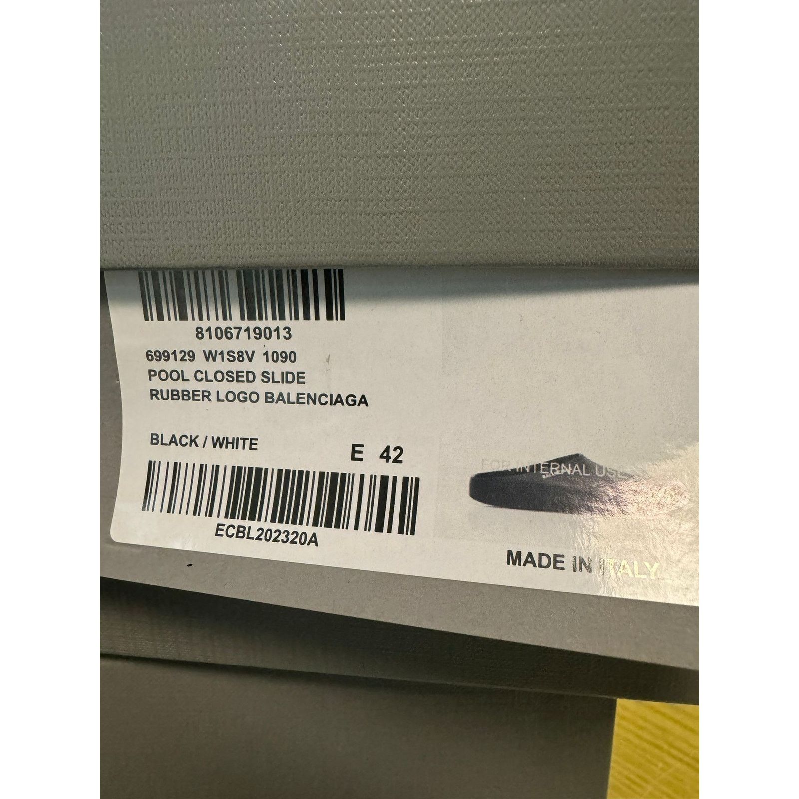Balenciaga o1rshd1 Q:5 / Pool Closed Logo Slides in Black/White 42 Size US 9 / EU 42 - 22 Thumbnail