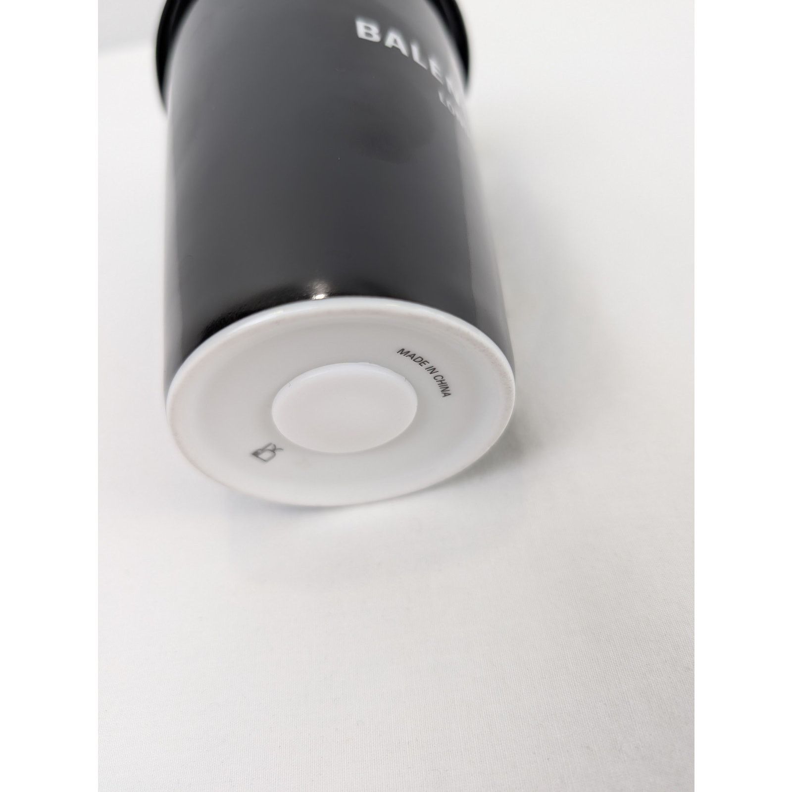 Balenciaga o1rshd1 Q:3 / Size:OS/ London Porcelain Coffee Cup Mug Black Size ONE SIZE - 3 Thumbnail