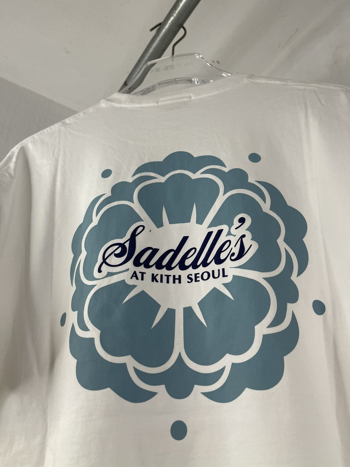 Kith Kith Seoul Sadelles tee Size US M / EU 48-50 / 2 - 5 Thumbnail