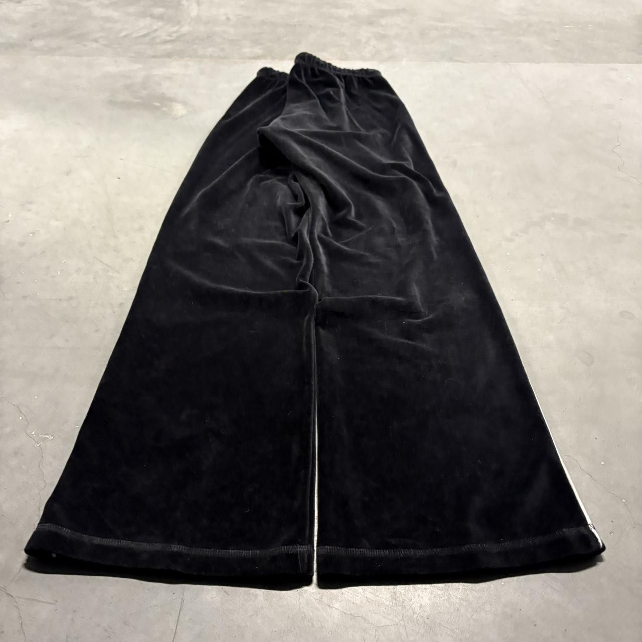 Vintage Crazy Vintage Y2K/2000s Baggy Rafaella Black Velvet SweatPants! Size US 32 / EU 48 - 5 Thumbnail